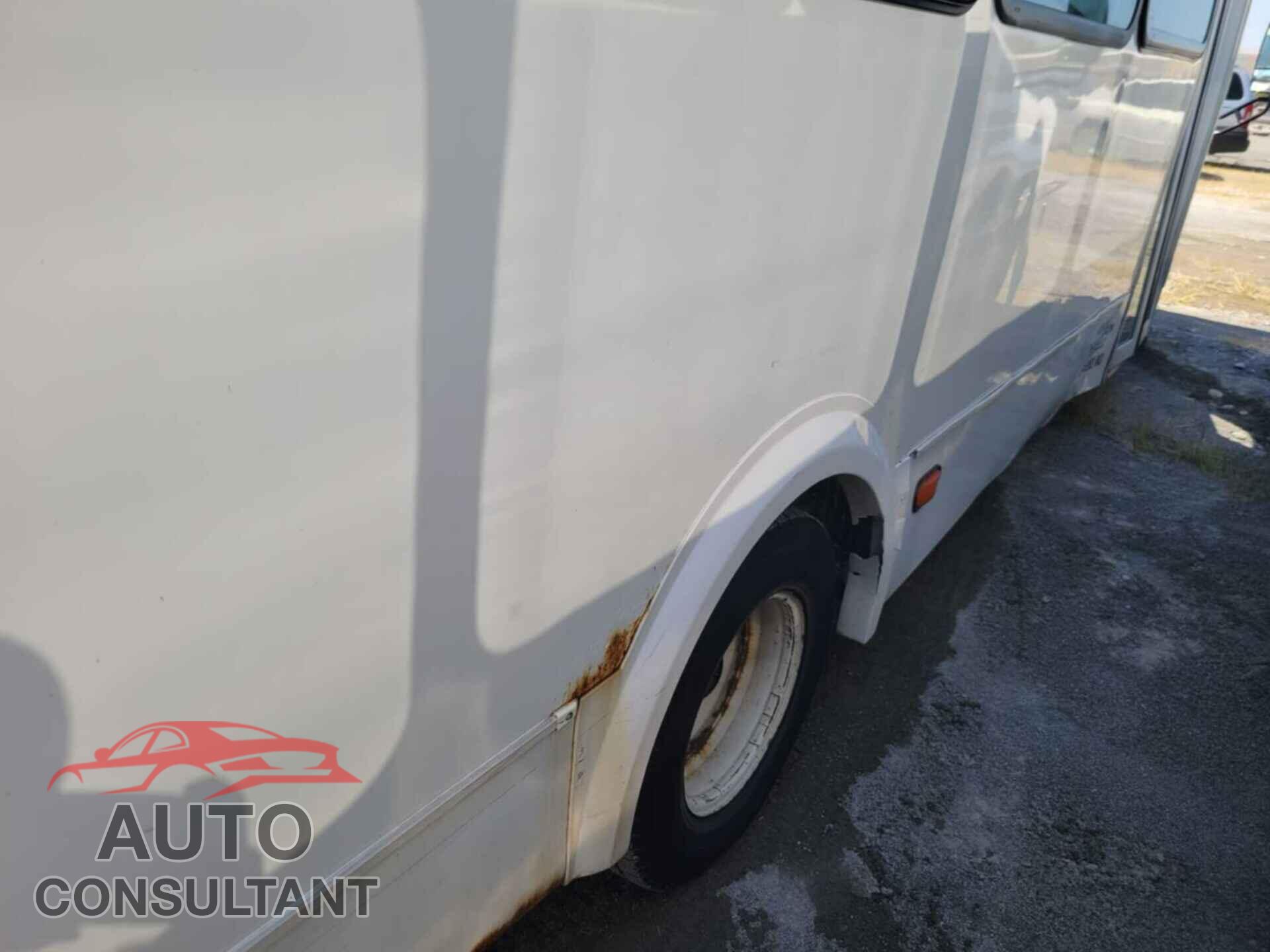 FORD E-450 CUTAWAY 2017 - 1FDFE4FS4HDC32001