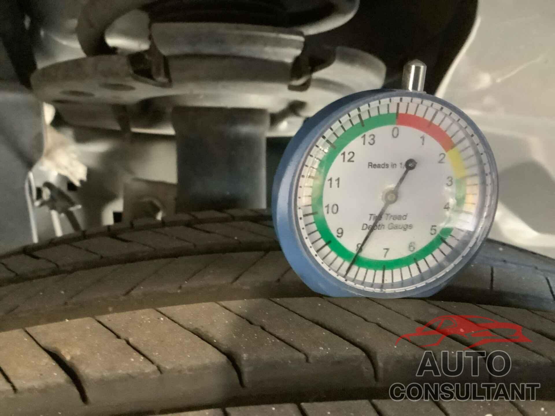 FORD ESCAPE 2019 - 1FMCU9HD4KUB82340