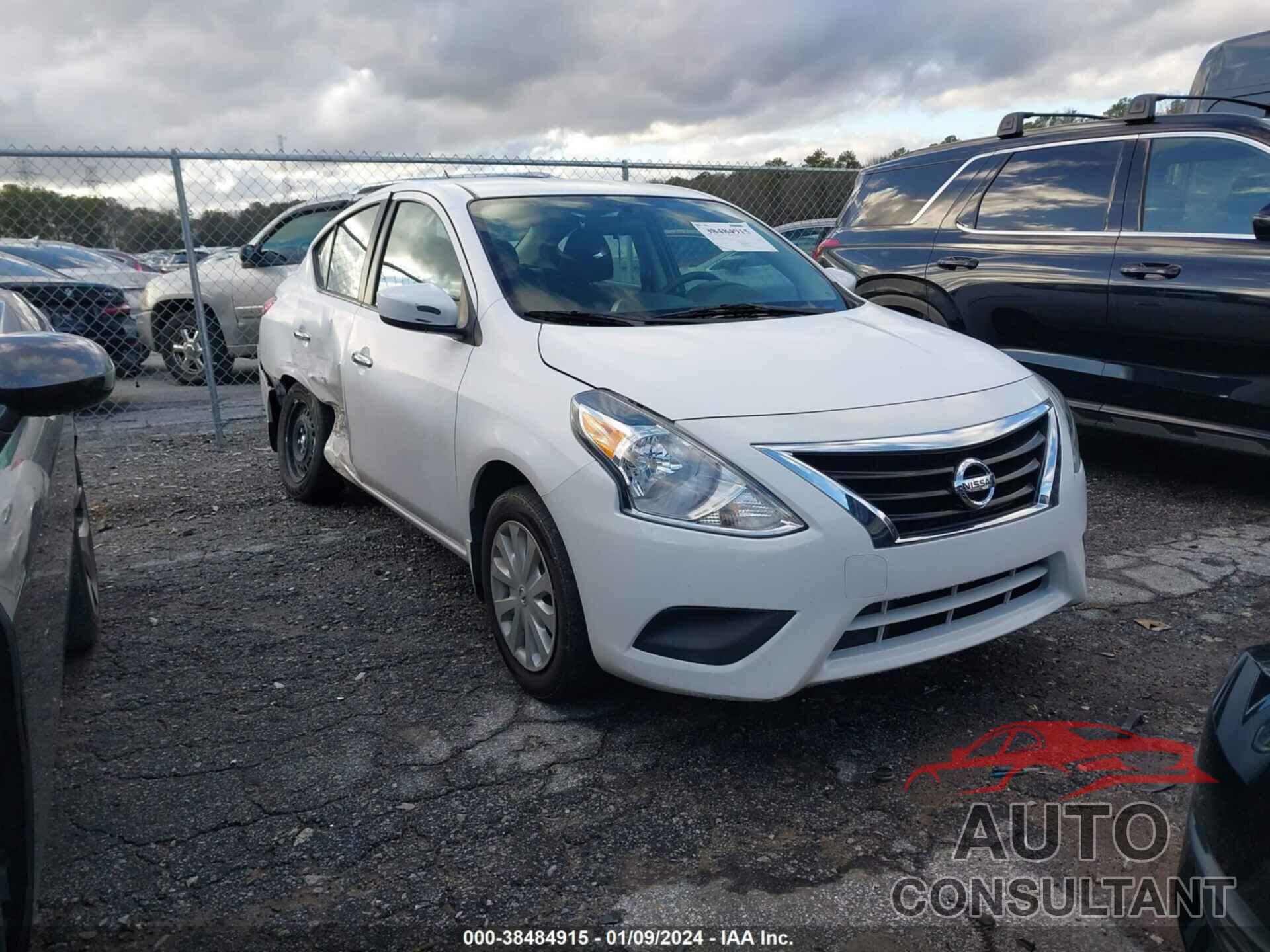 NISSAN VERSA 2018 - 3N1CN7AP7JL883136