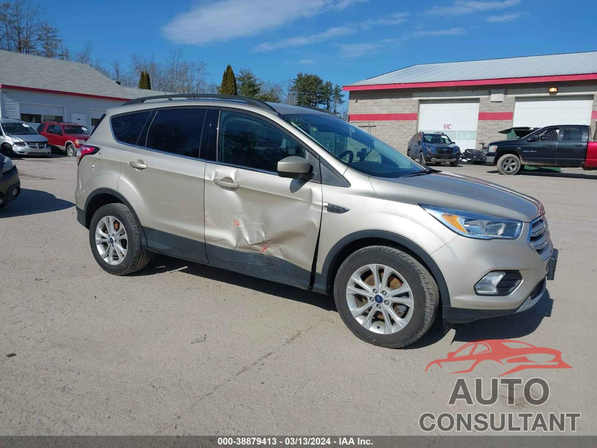 FORD ESCAPE 2018 - 1FMCU9GD7JUB93817