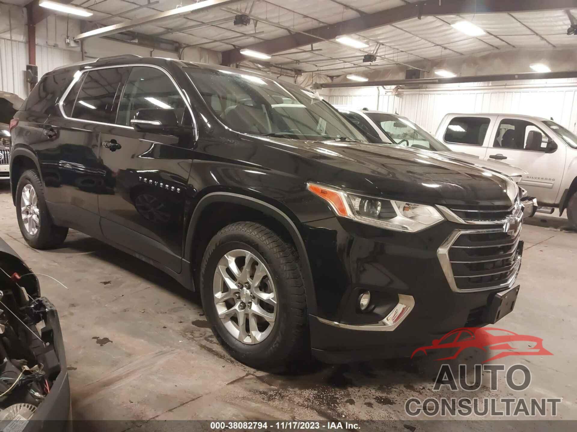 CHEVROLET TRAVERSE 2018 - 1GNEVGKW6JJ180301