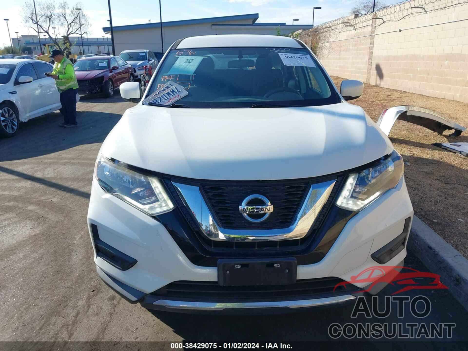 NISSAN ROGUE 2017 - 5N1AT2MT4HC780487