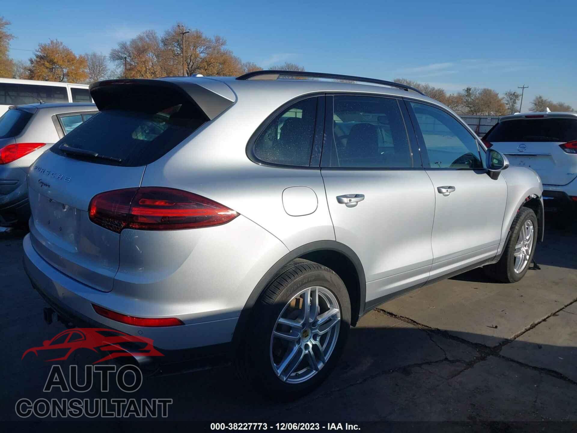 PORSCHE CAYENNE 2016 - WP1AA2A2XGKA14207