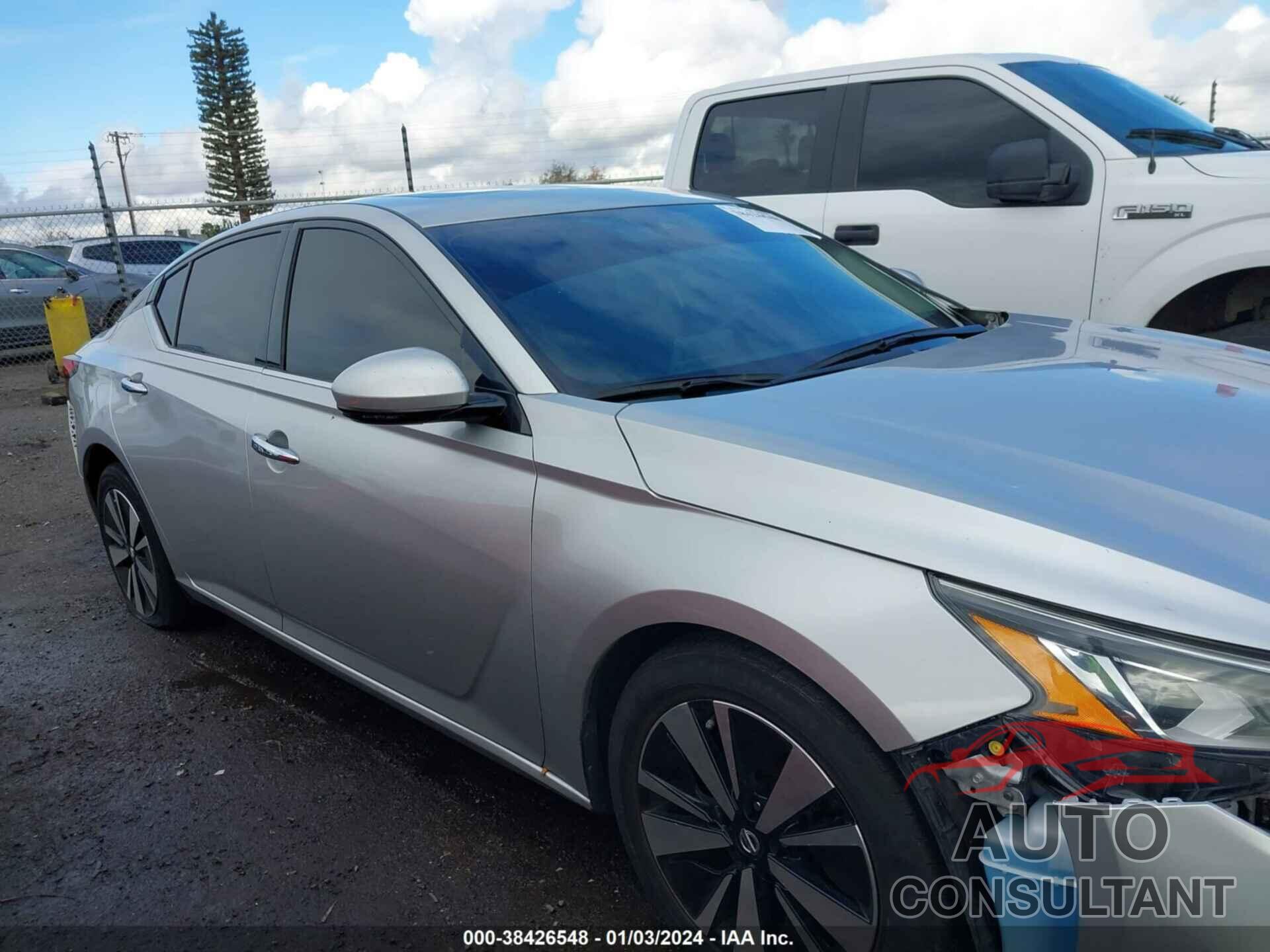 NISSAN ALTIMA 2019 - 1N4BL4EV9KC161031