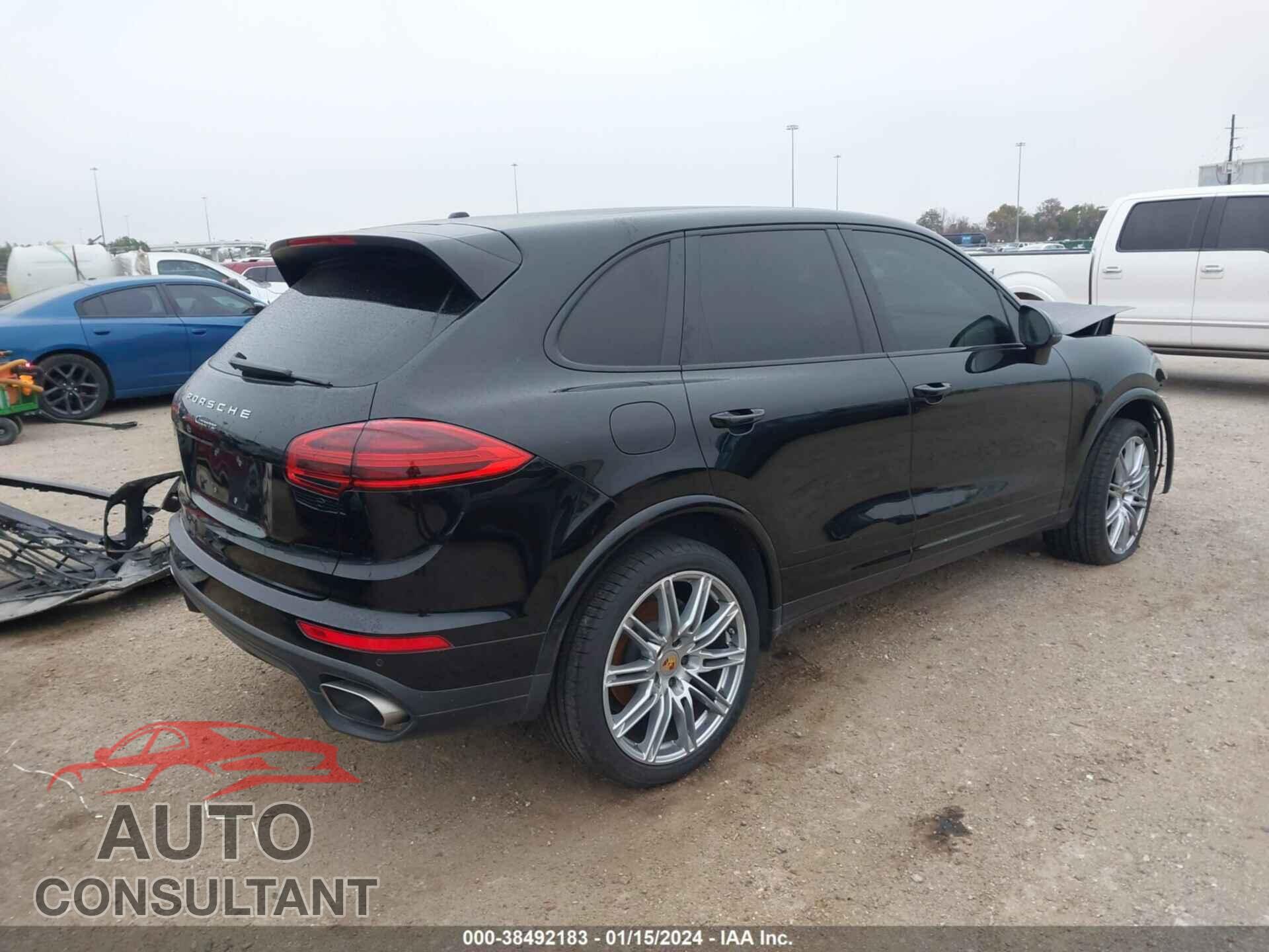 PORSCHE CAYENNE 2017 - WP1AA2A25HKA87938