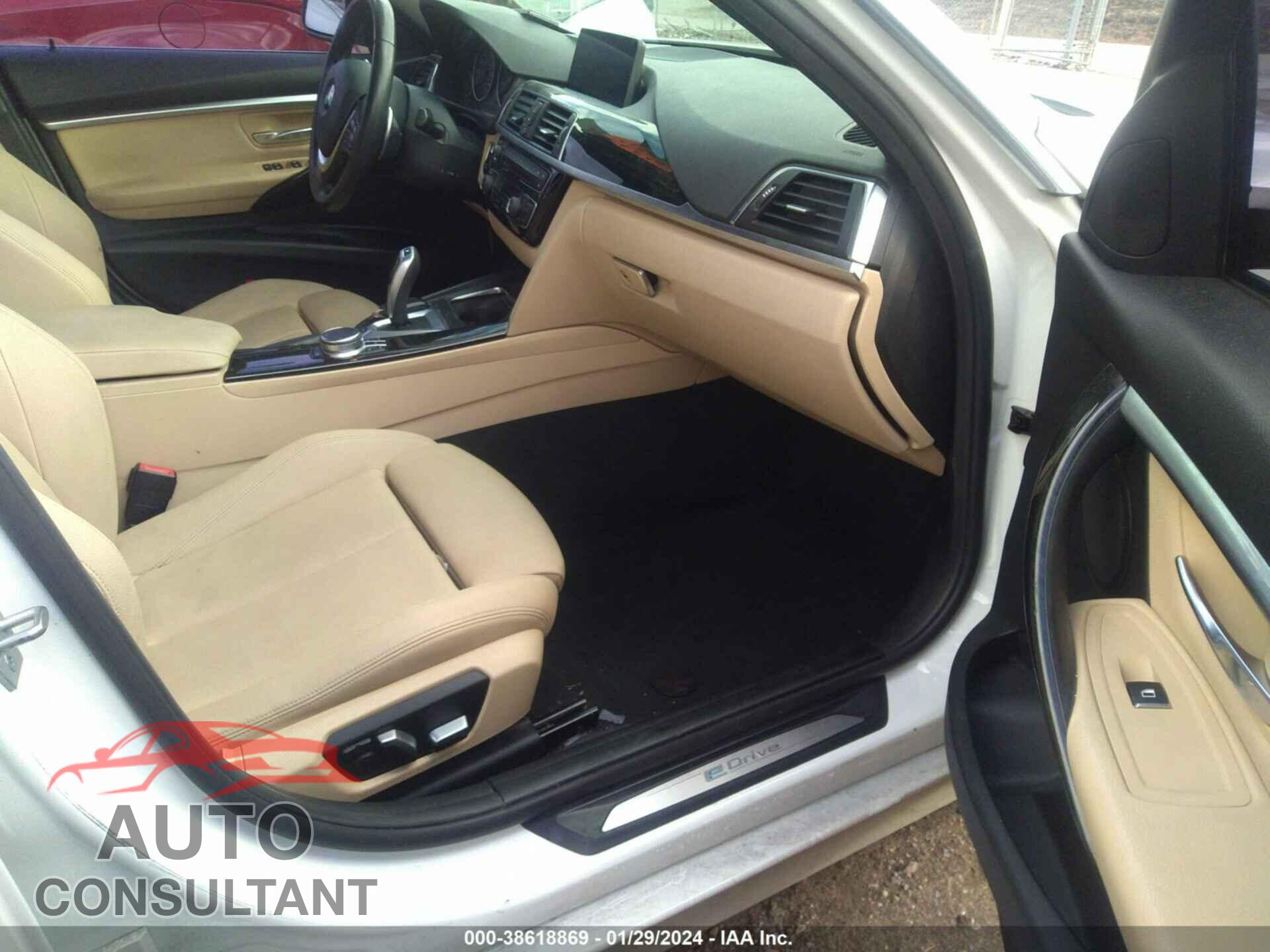 BMW 330E 2017 - WBA8E1C36HA158989