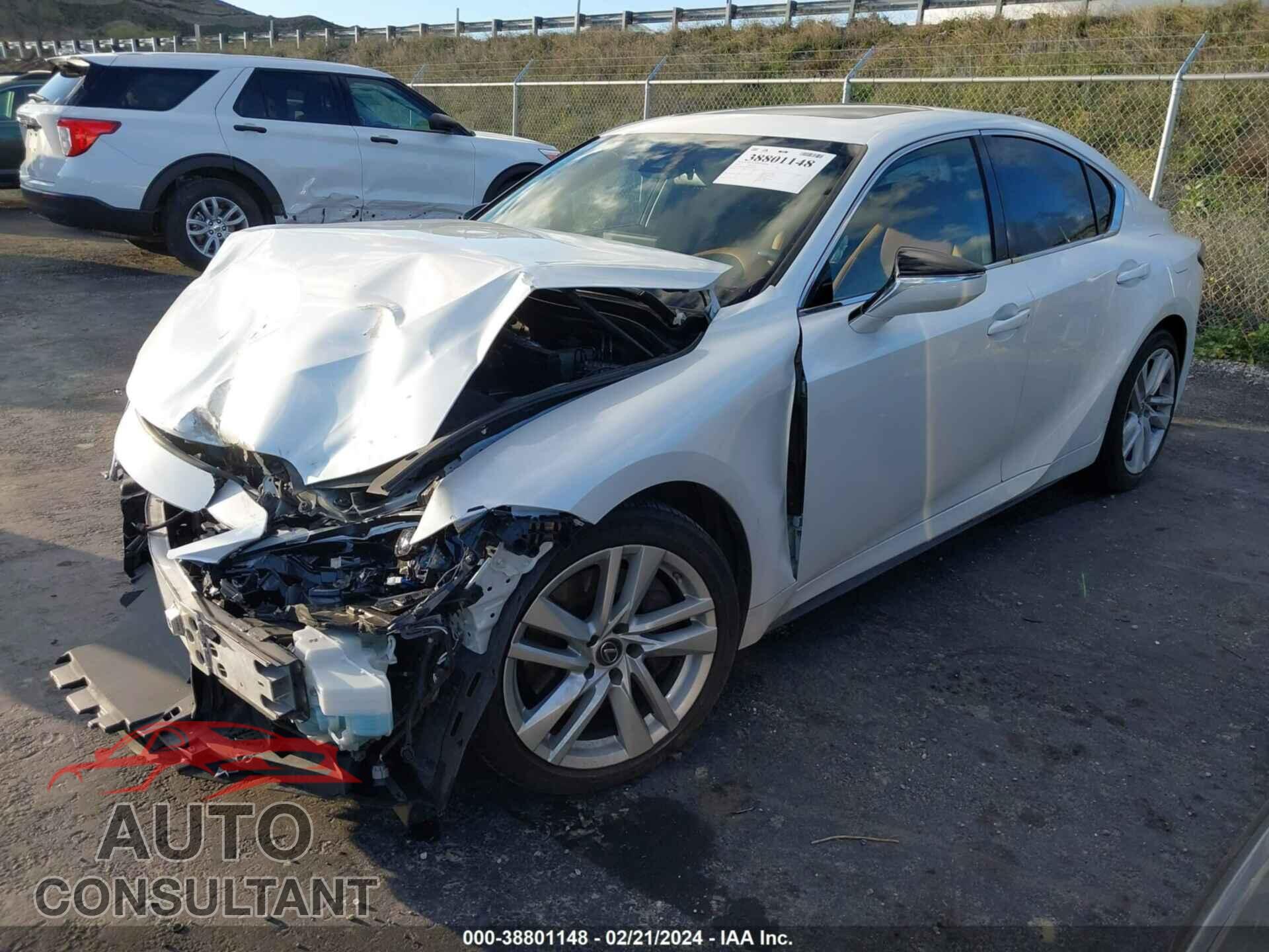 LEXUS IS 300 2021 - JTHCA1D25M5116782
