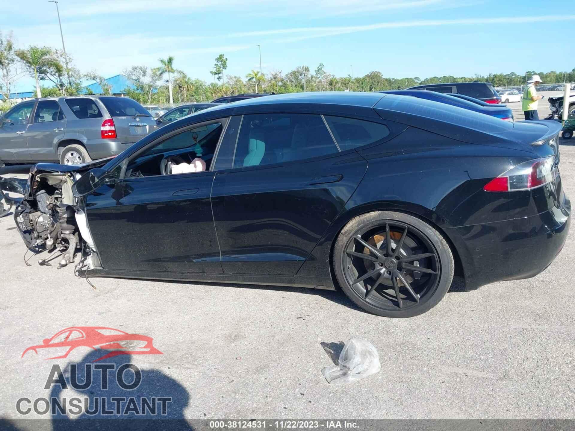 TESLA MODEL S 2018 - 5YJSA1E28JF278492