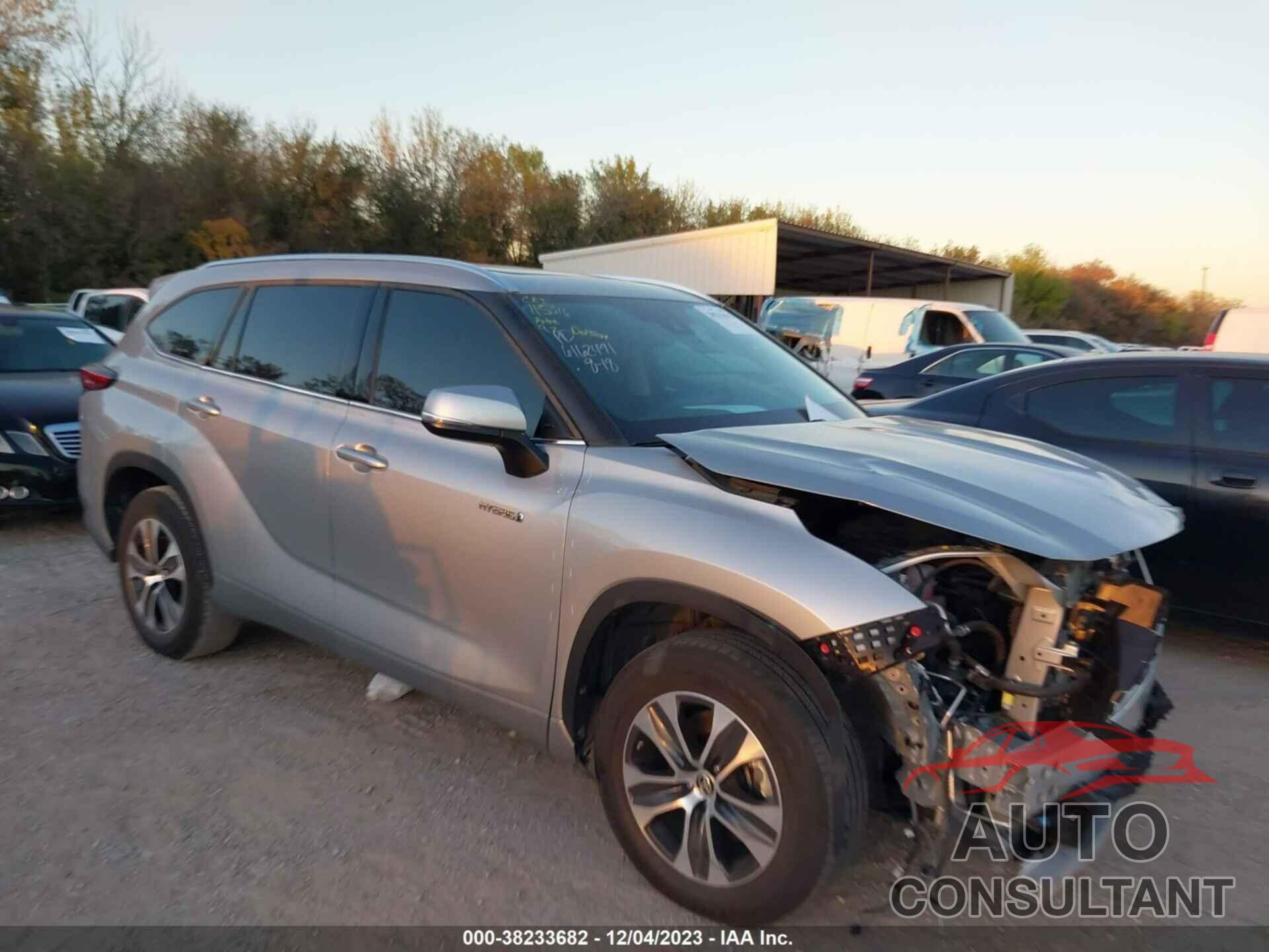 TOYOTA HIGHLANDER 2021 - 5TDGARAH2MS508672