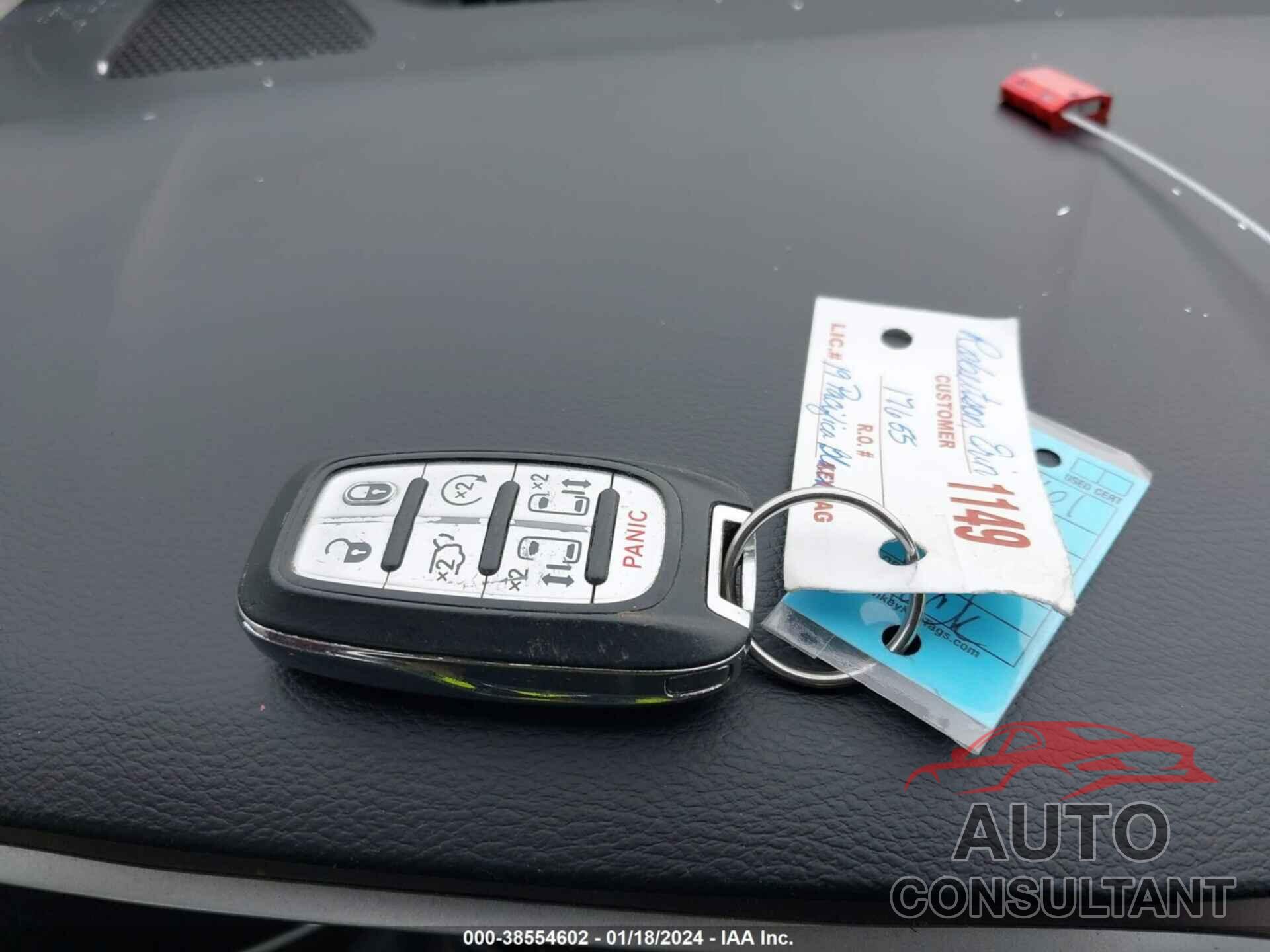 CHRYSLER PACIFICA 2019 - 2C4RC1BG1KR537418