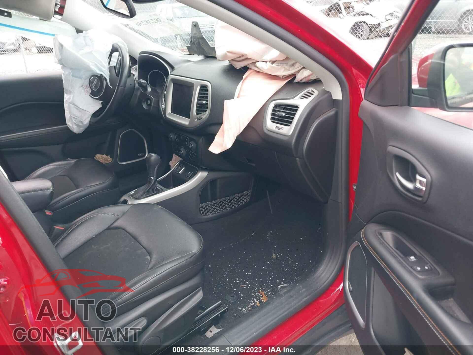 JEEP COMPASS 2020 - 3C4NJCBB9LT218903