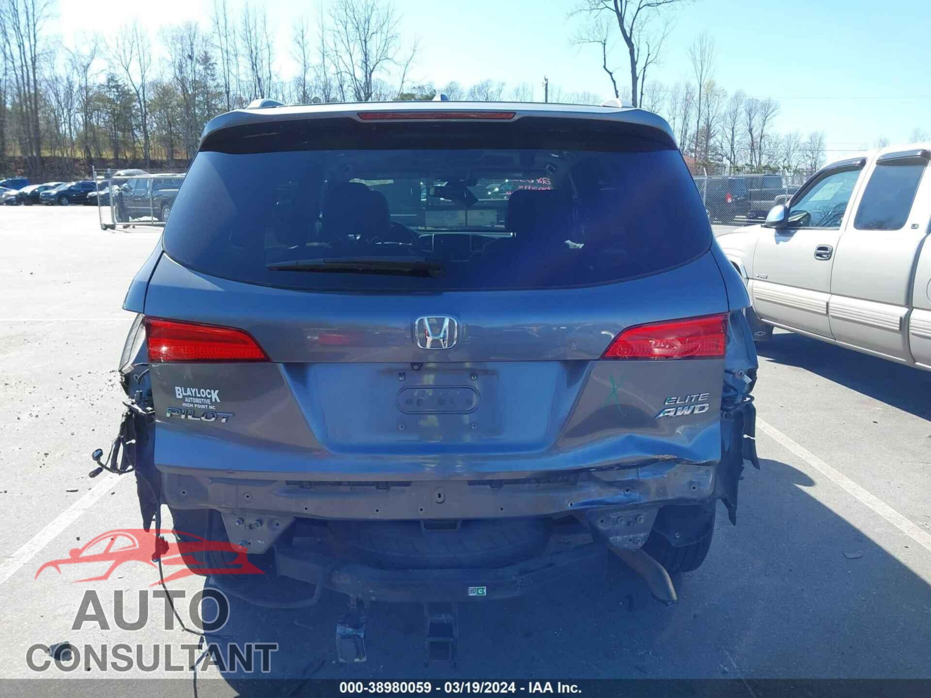 HONDA PILOT 2016 - 5FNYF6H09GB018162