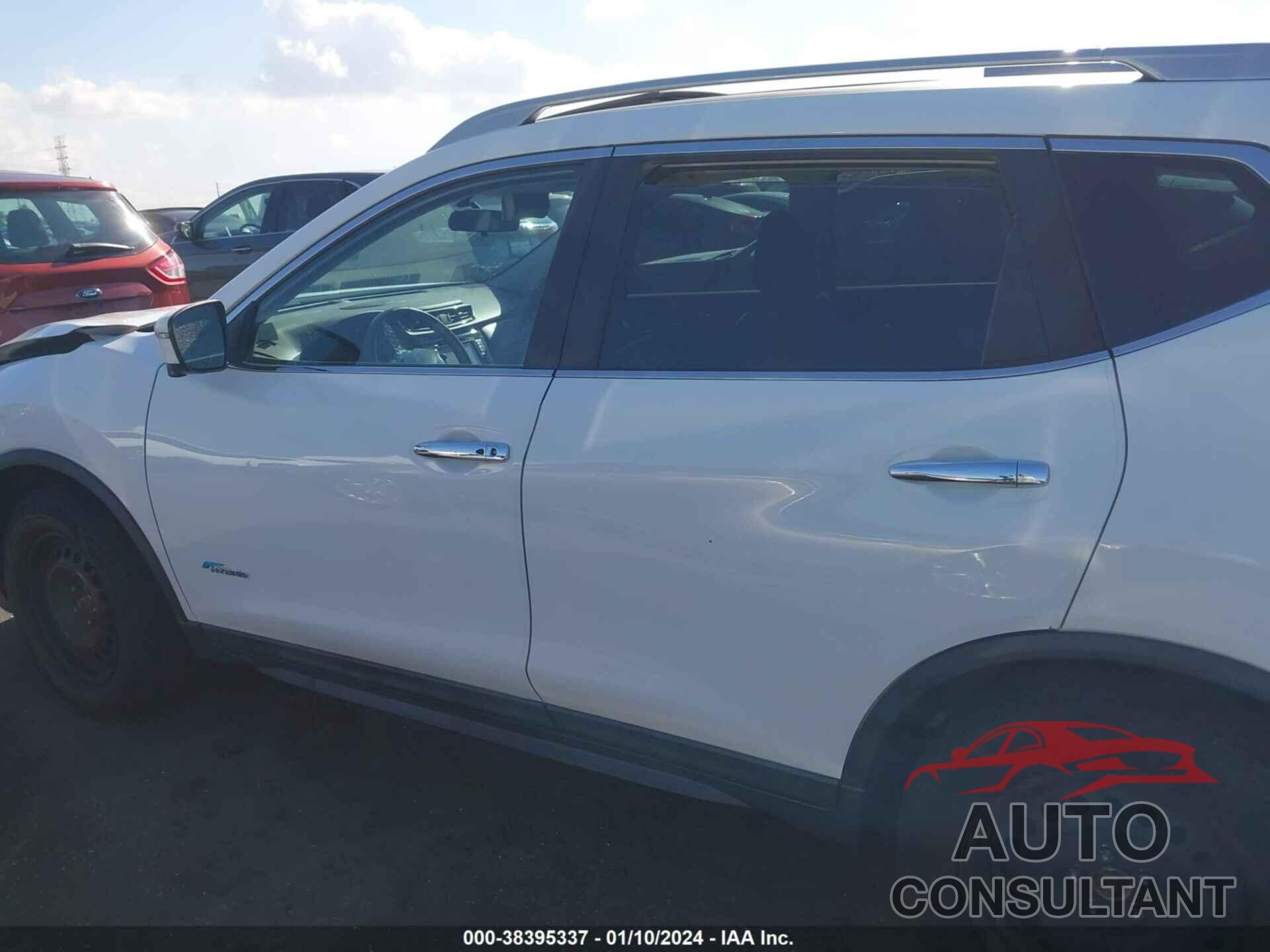 NISSAN ROGUE HYBRID 2017 - 5N1ET2MV6HC830695