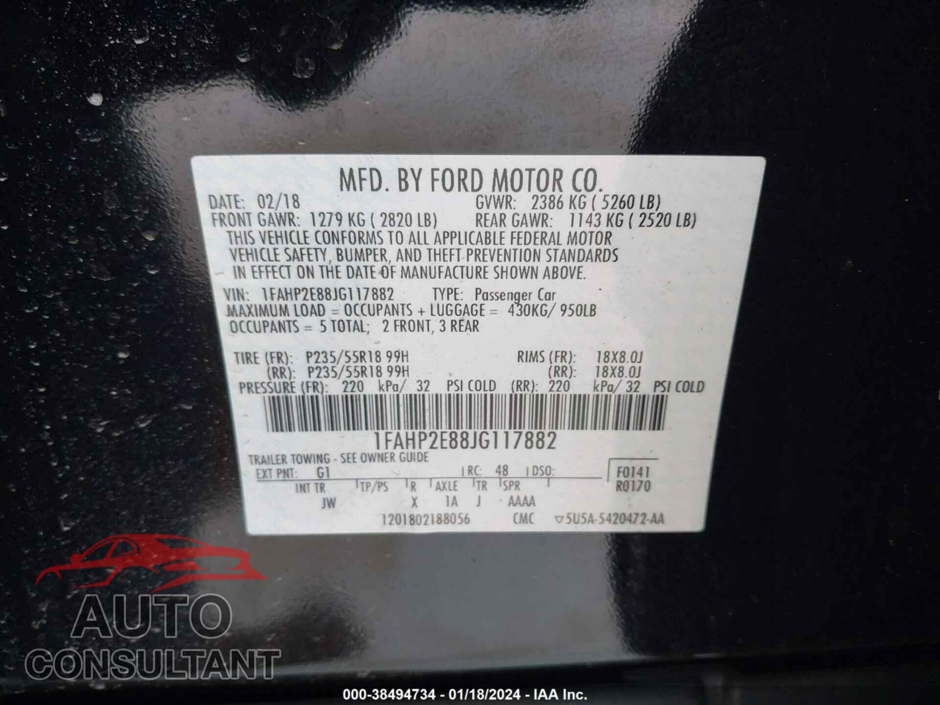 FORD TAURUS 2018 - 1FAHP2E88JG117882
