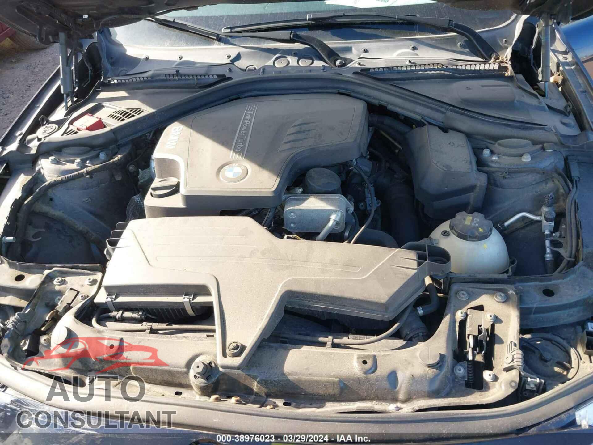 BMW 328I 2016 - WBA8E3G56GNU02297