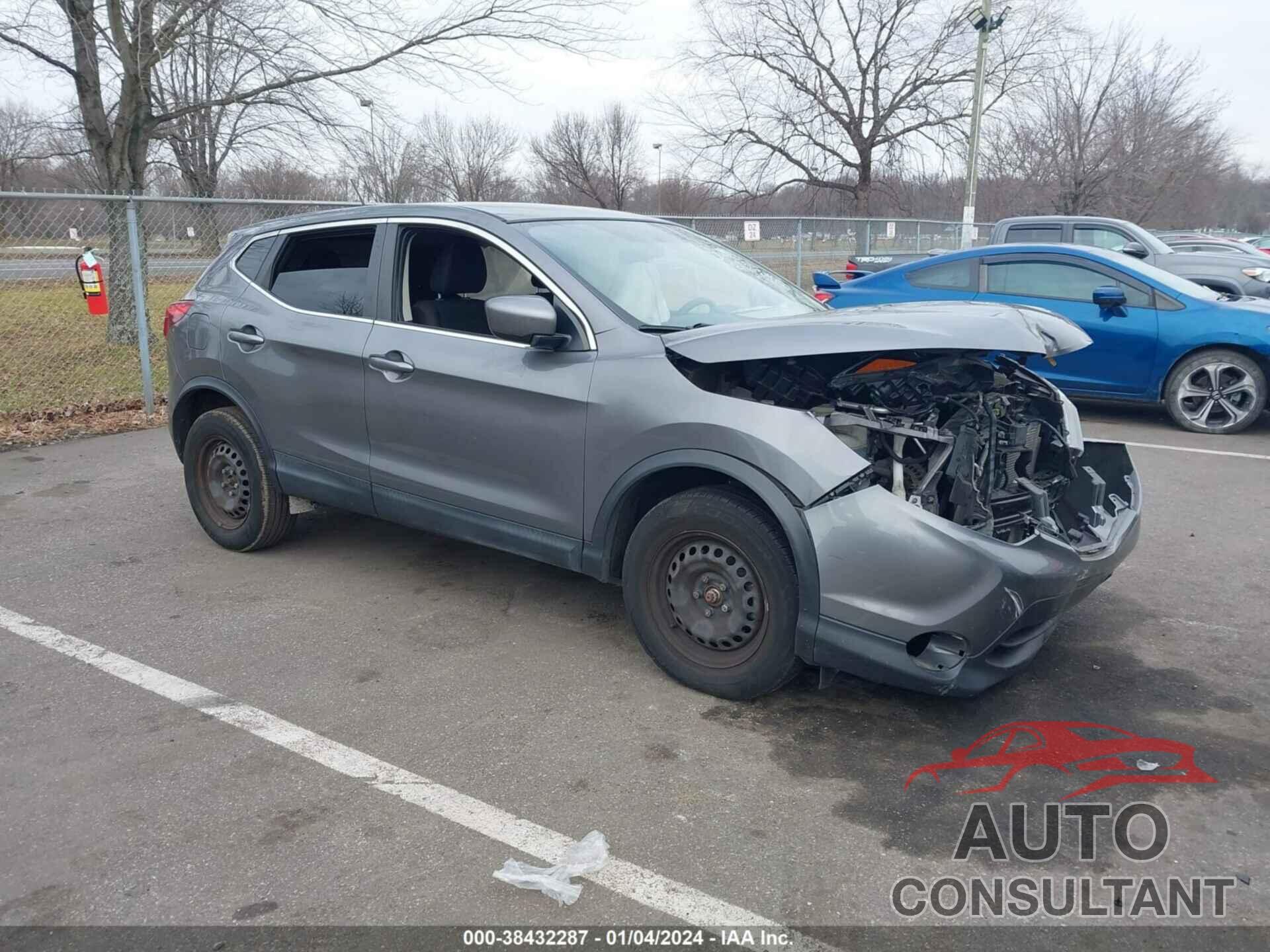 NISSAN ROGUE SPORT 2019 - JN1BJ1CR2KW317156