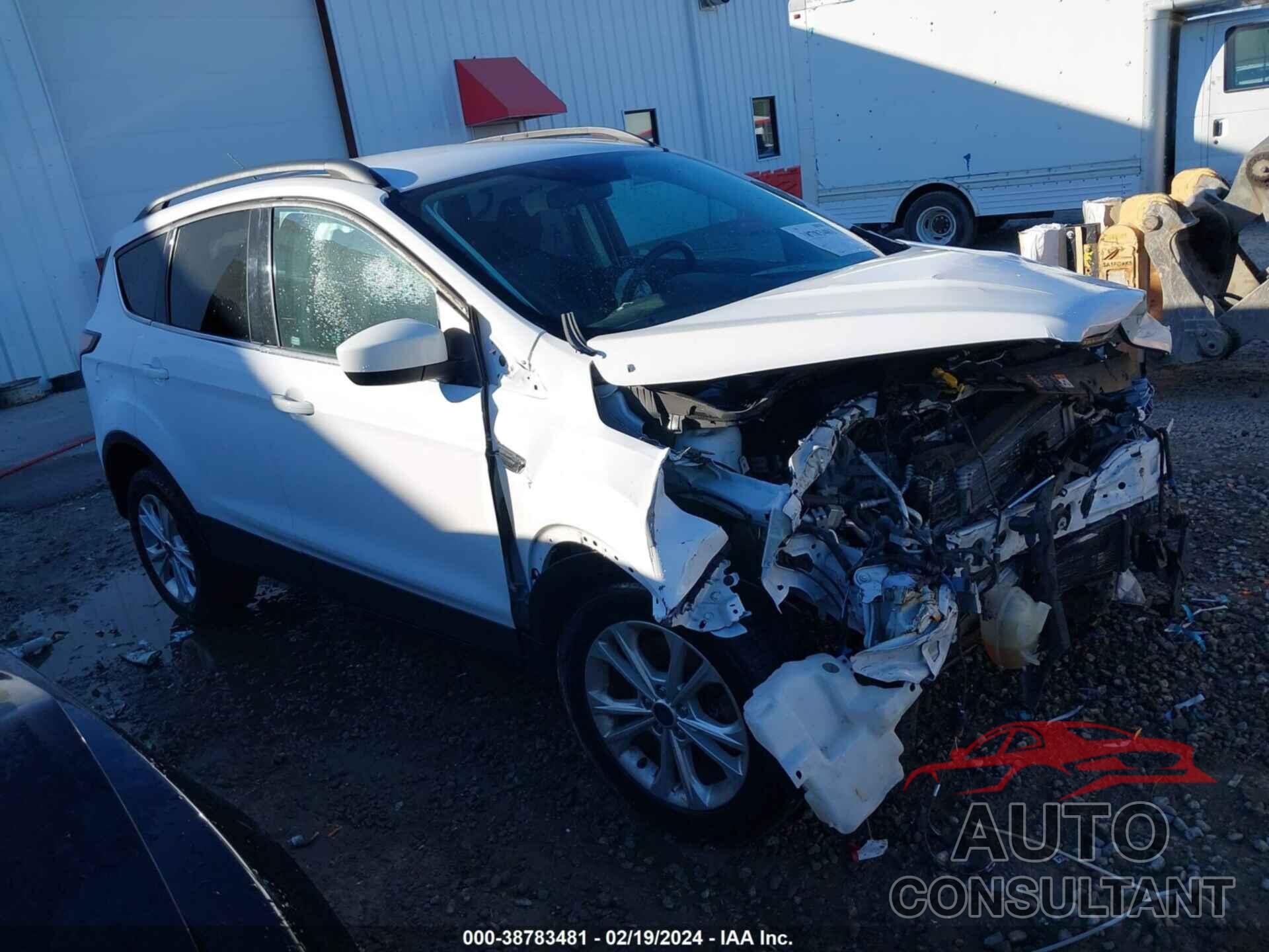 FORD ESCAPE 2018 - 1FMCU9GDXJUA60369