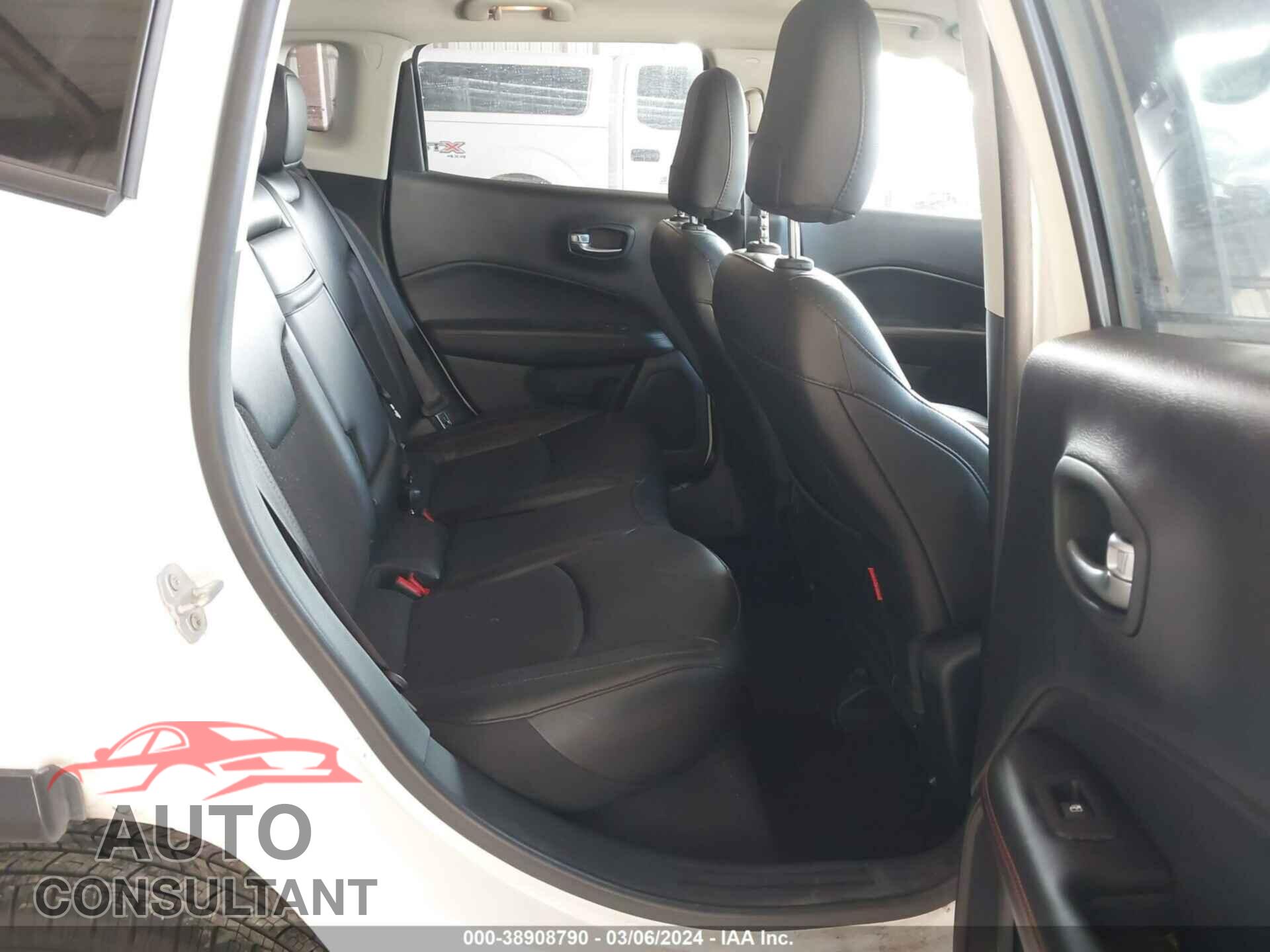 JEEP COMPASS 2019 - 3C4NJDDB7KT805697