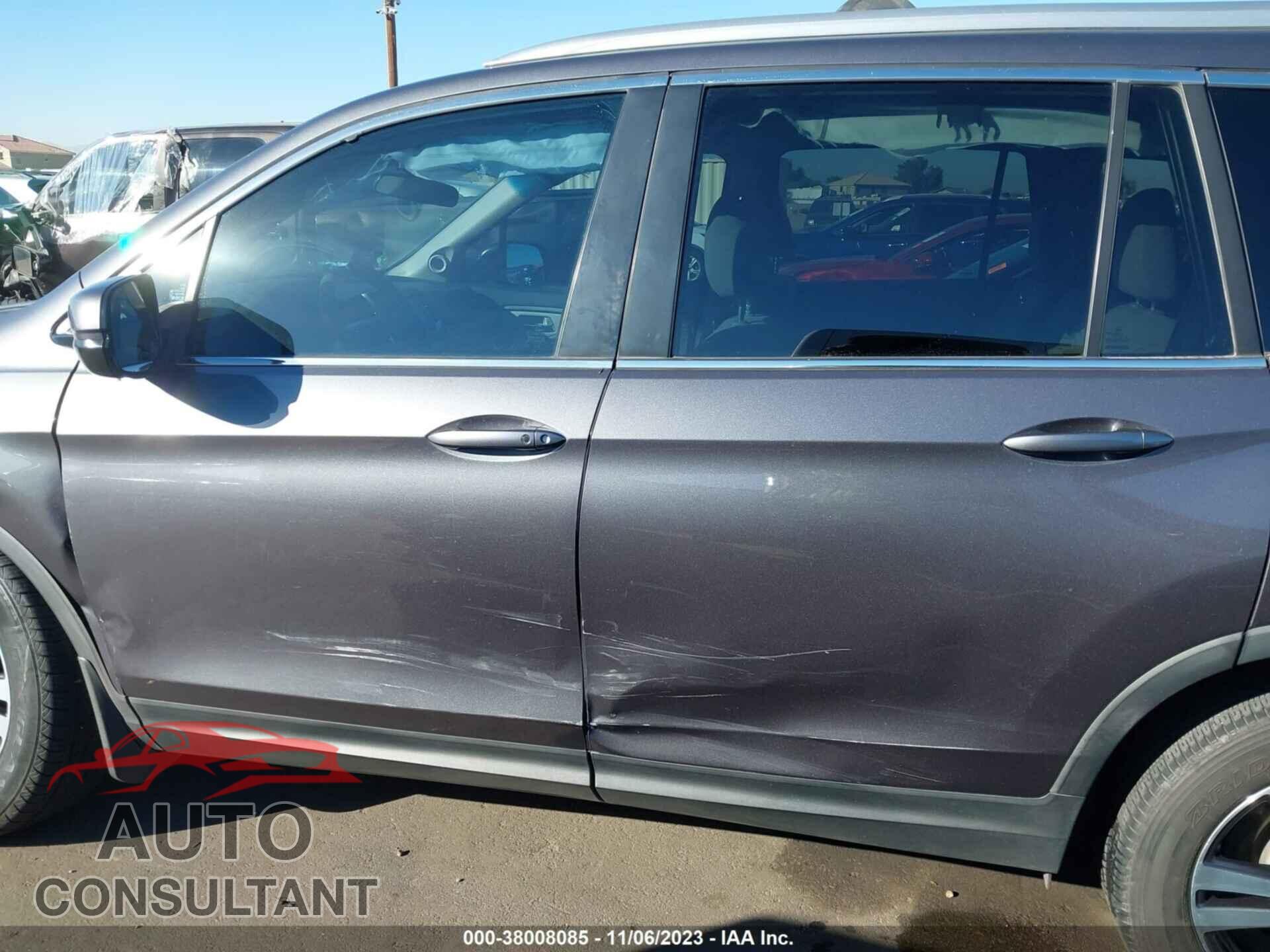 HONDA PILOT 2016 - 5FNYF5H33GB032658