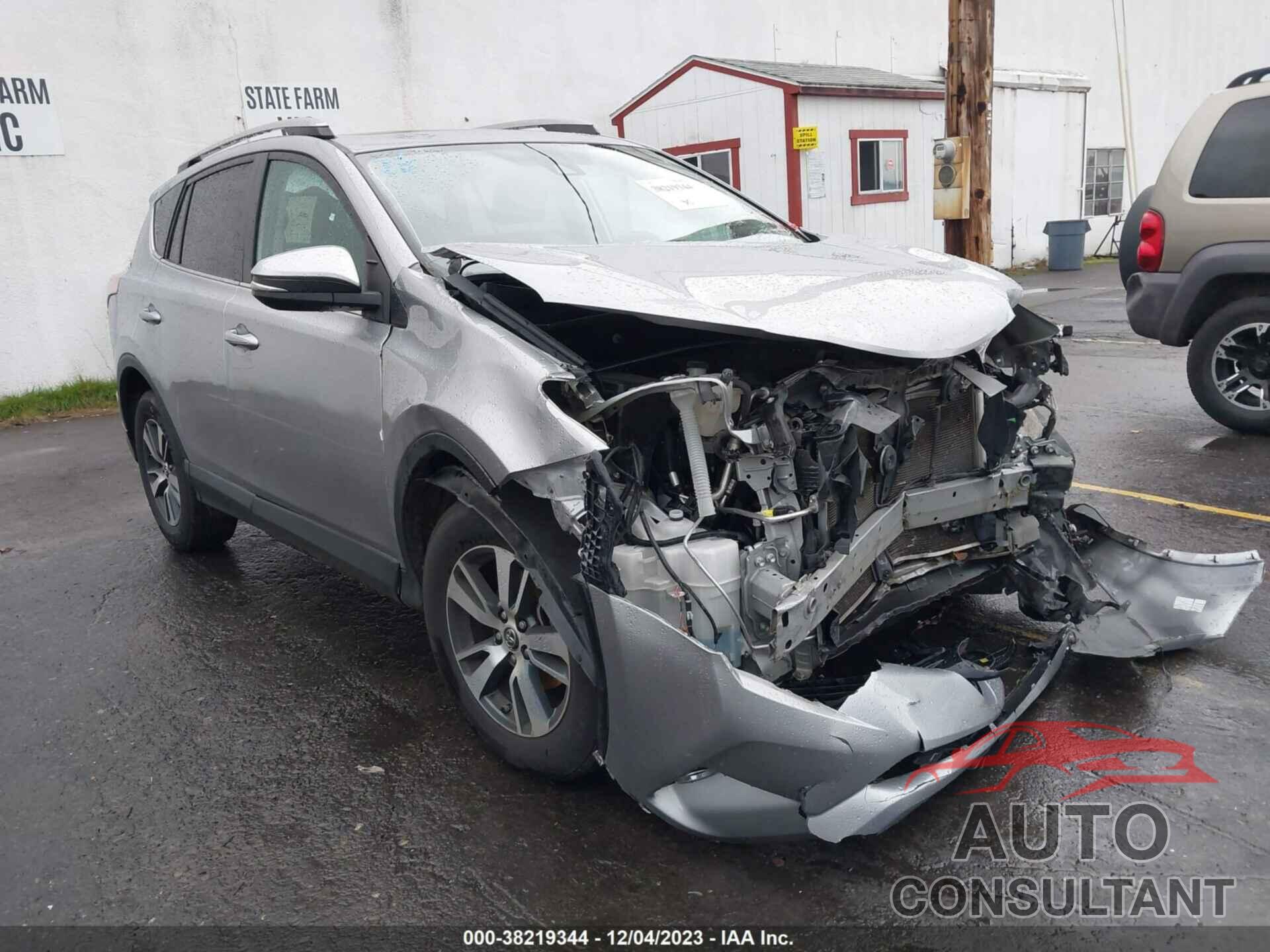 TOYOTA RAV4 2018 - 2T3RFREV7JW786066