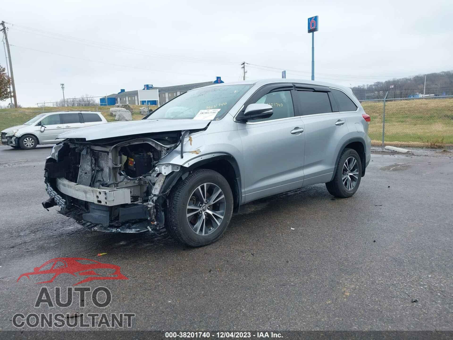 TOYOTA HIGHLANDER 2017 - 5TDBZRFH3HS451139