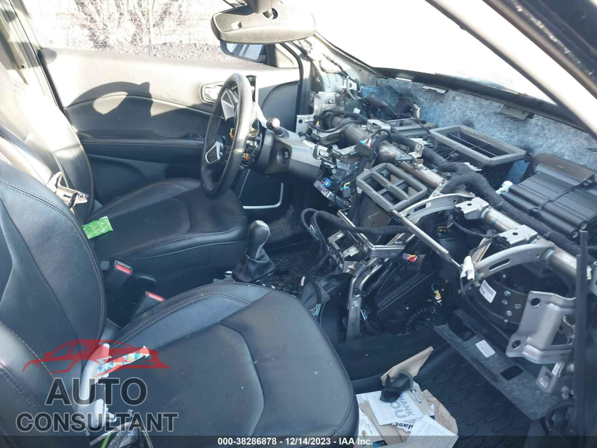 JEEP COMPASS 2019 - 3C4NJDCB1KT791930