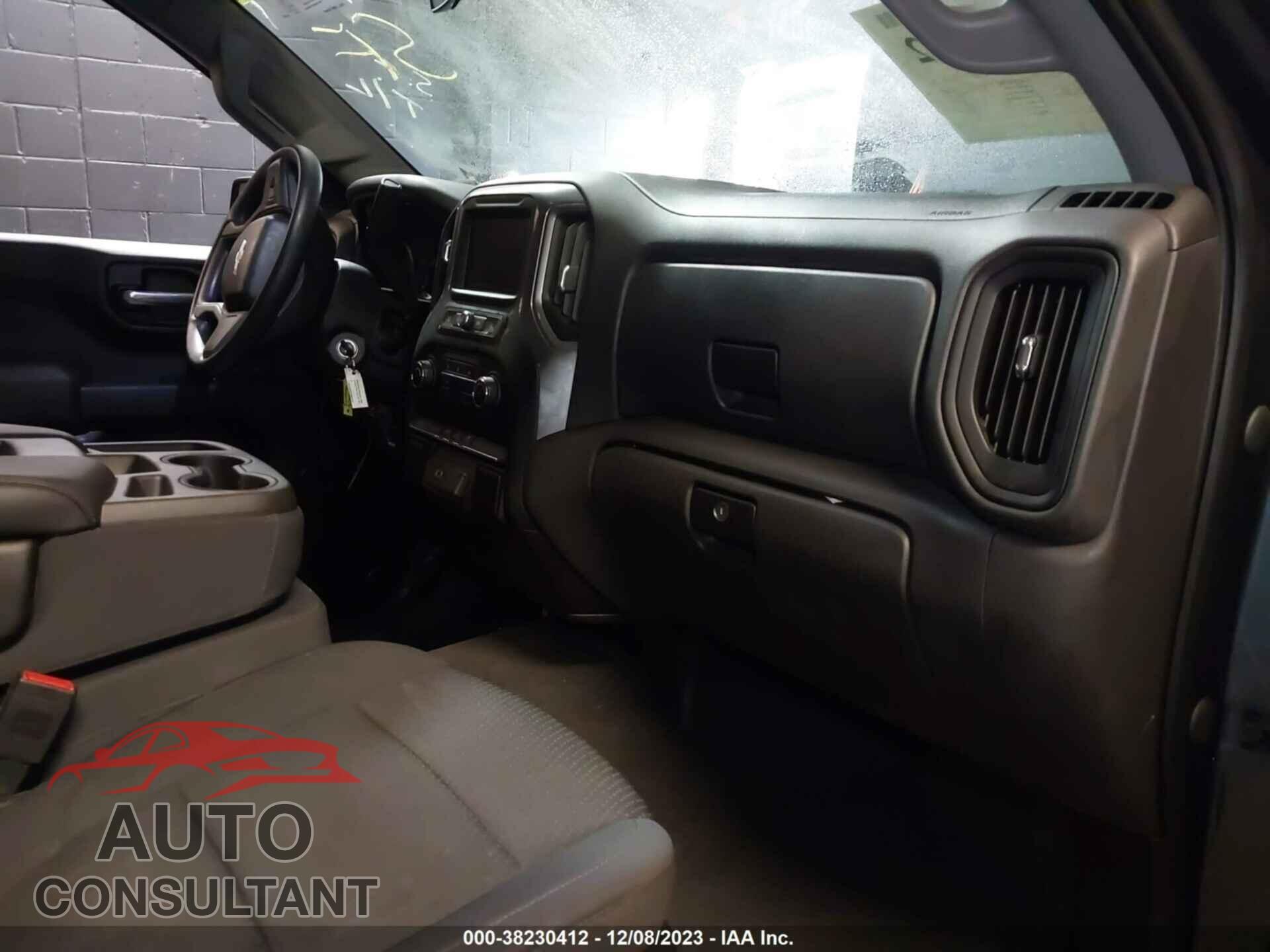 CHEVROLET SILVERADO 1500 2020 - 3GCPYBEH8LG357038
