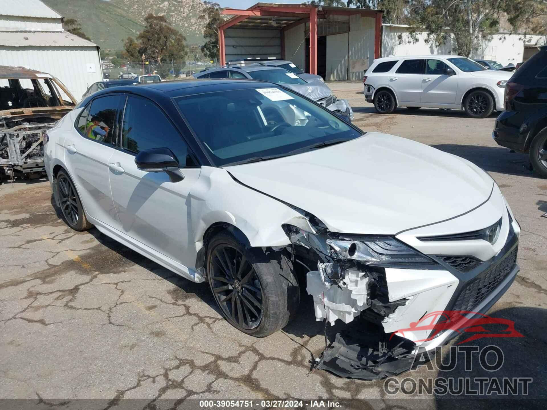 TOYOTA CAMRY 2022 - 4T1KZ1AK0NU069884