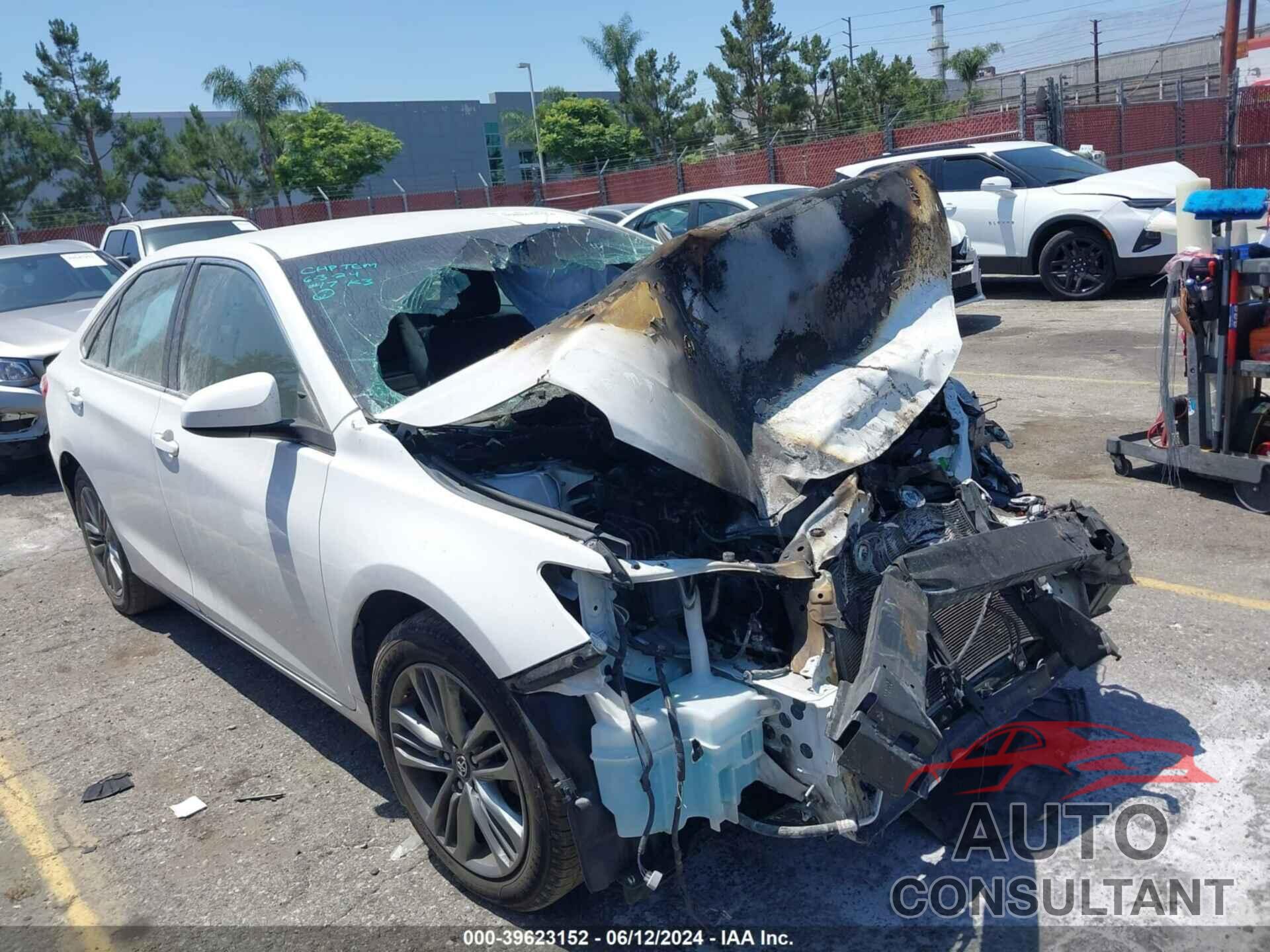TOYOTA CAMRY 2016 - 4T1BF1FK0GU187566
