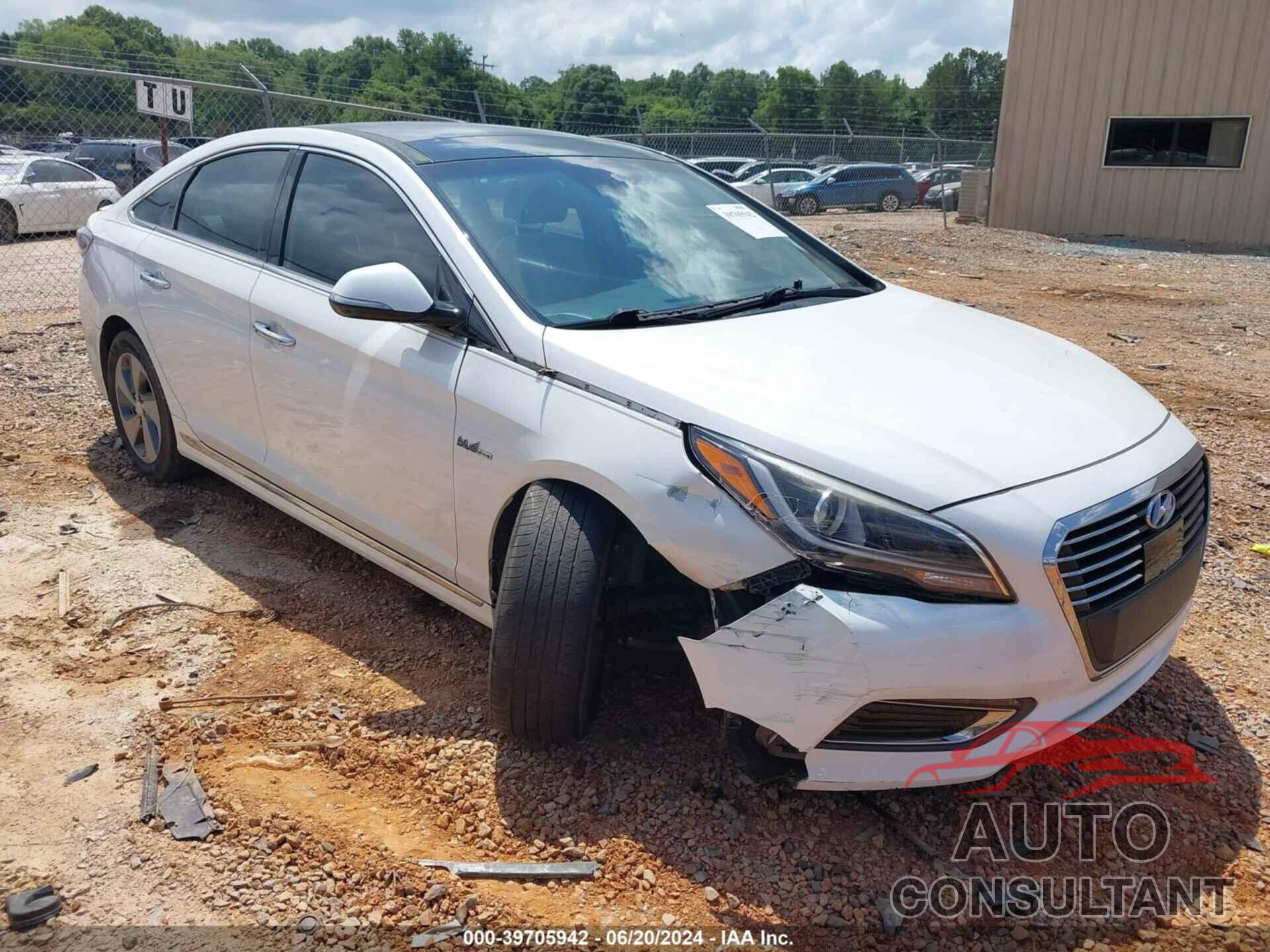 HYUNDAI SONATA HYBRID 2016 - KMHE34L15GA017031