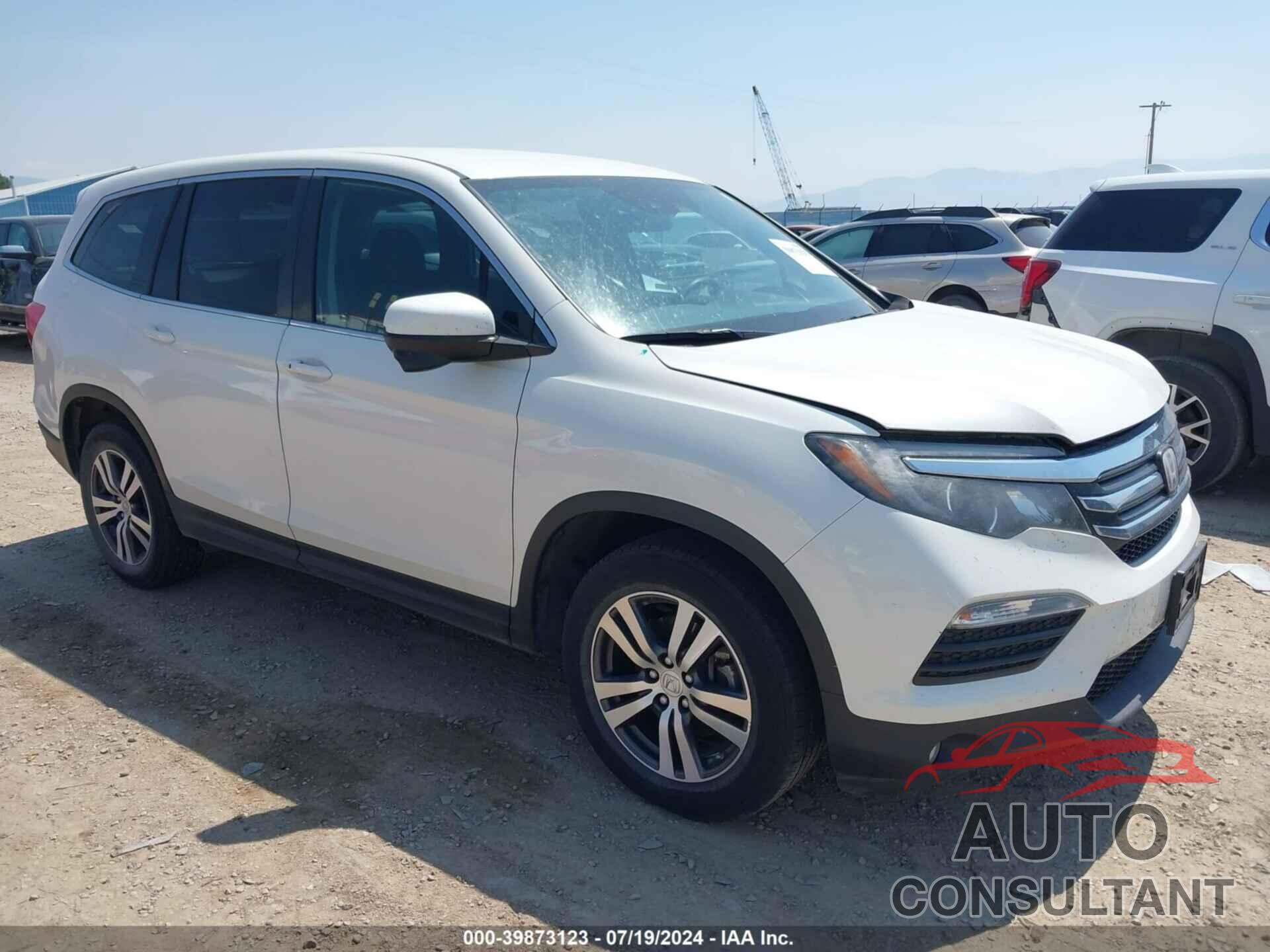 HONDA PILOT 2018 - 5FNYF6H49JB047770