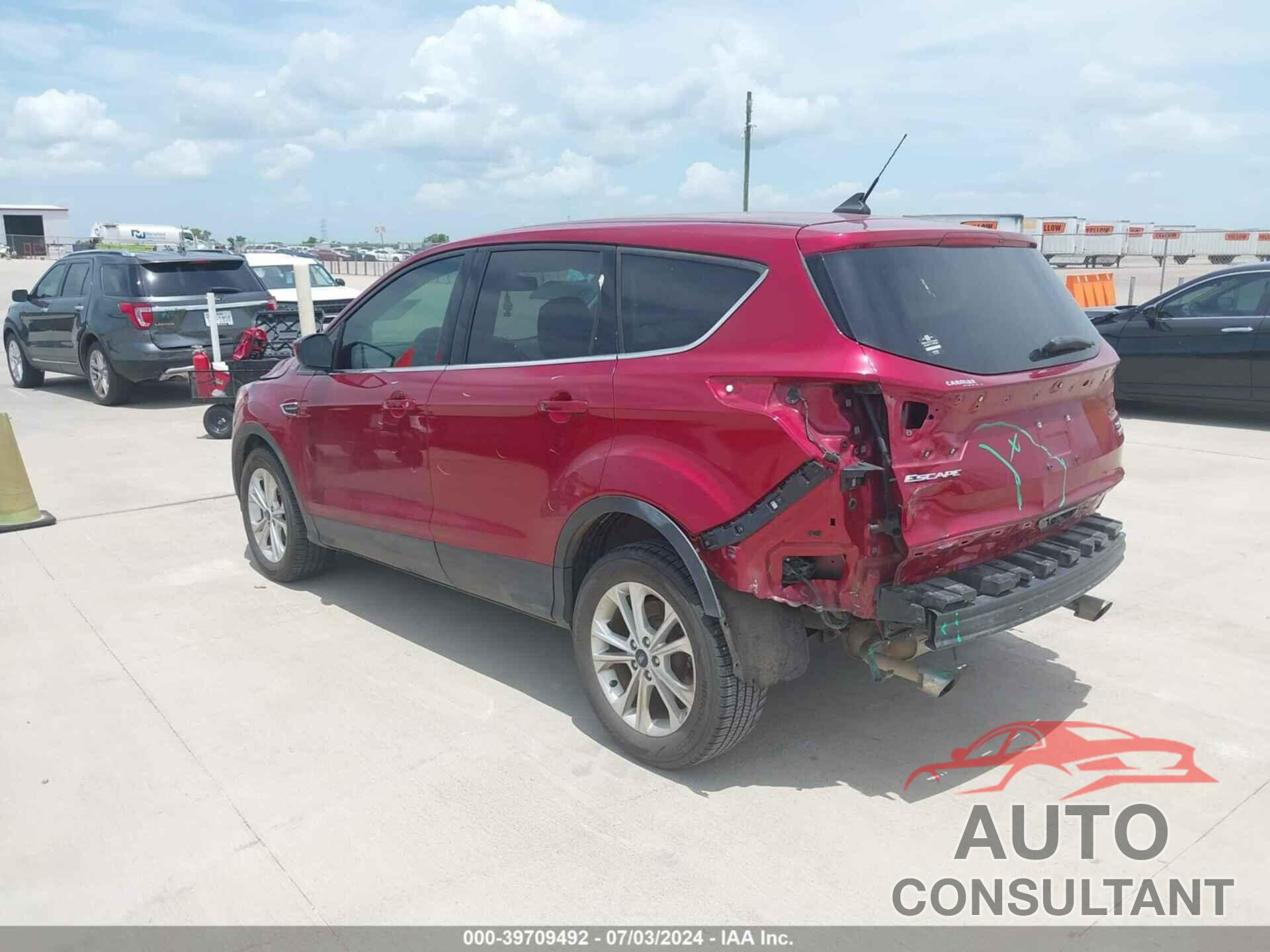 FORD ESCAPE 2019 - 1FMCU0GD4KUA53558