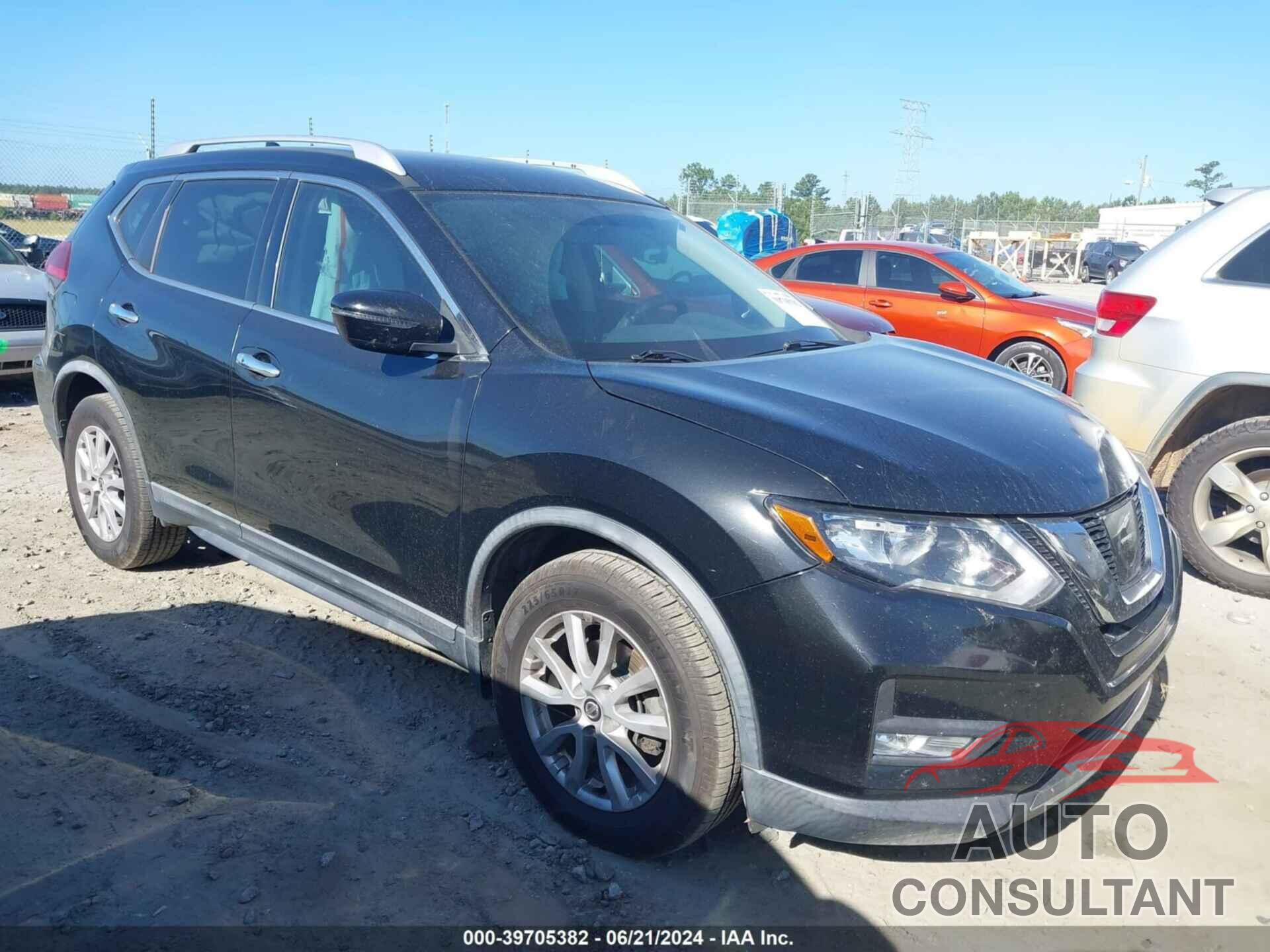 NISSAN ROGUE 2017 - KNMAT2MT1HP618913