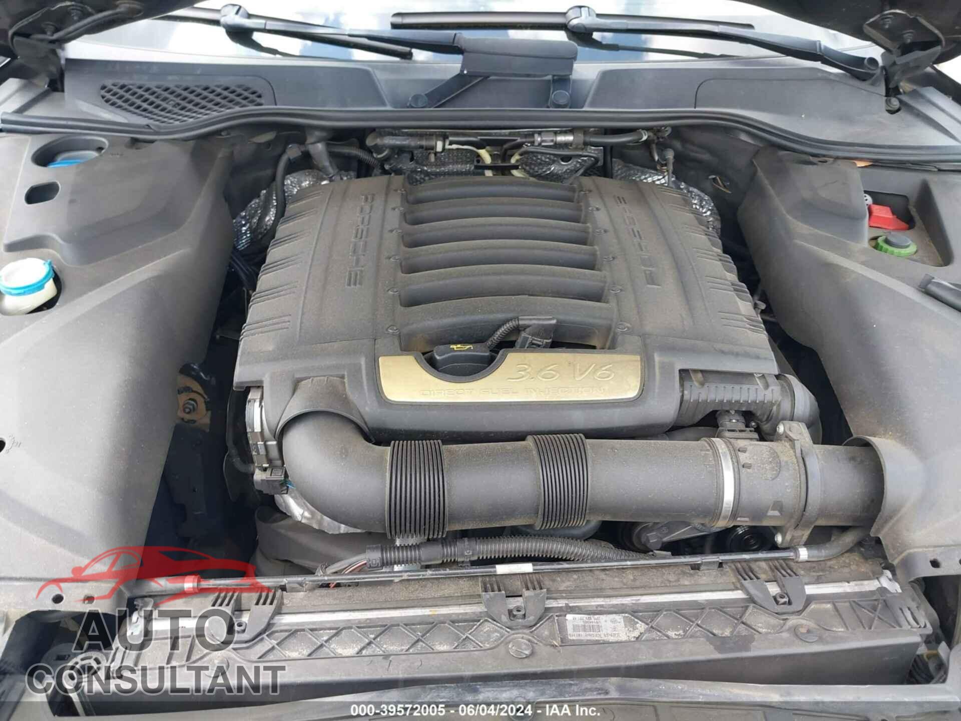 PORSCHE CAYENNE 2016 - WP1AA2A20GKA12529
