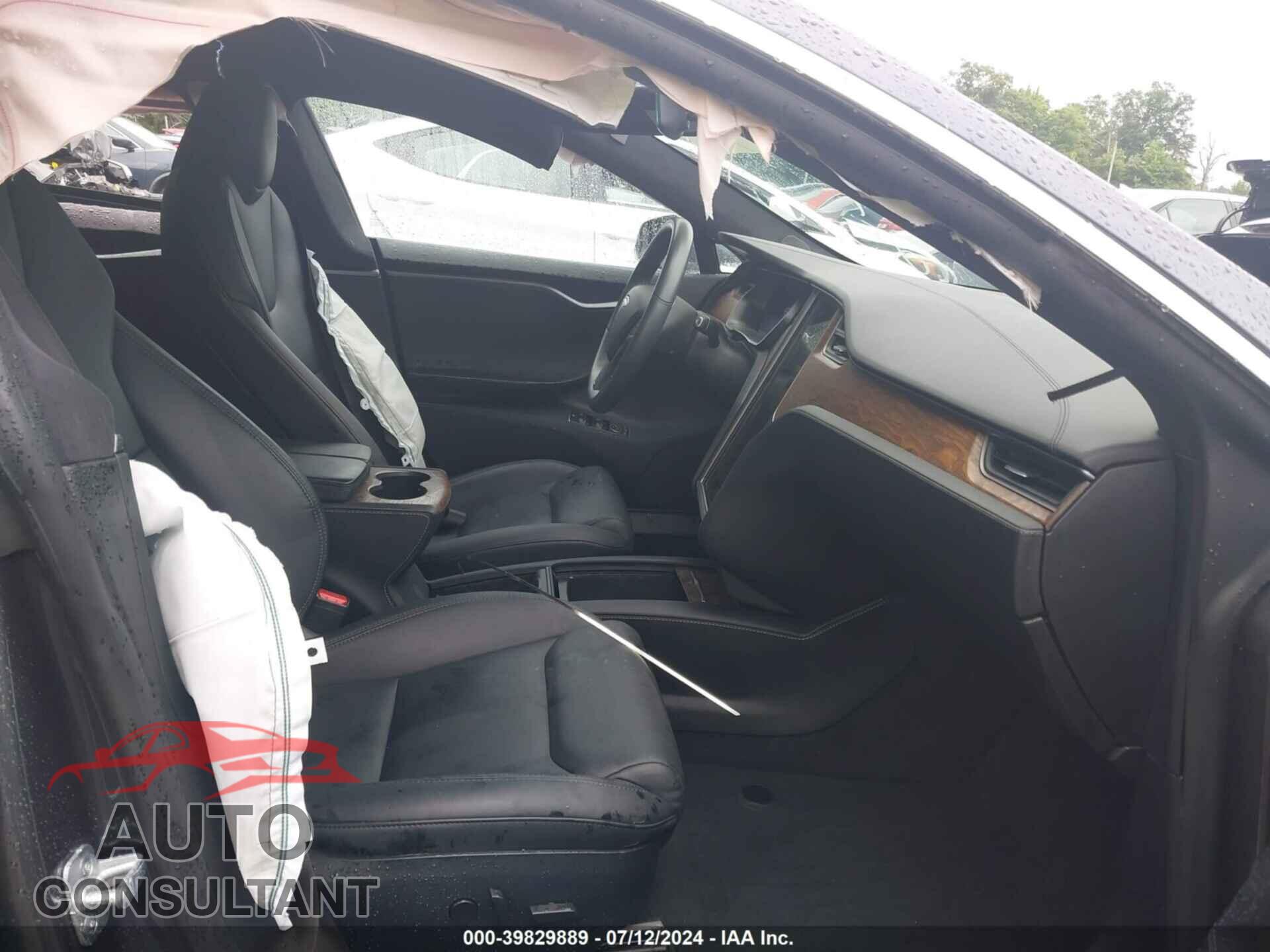 TESLA MODEL S 2020 - 5YJSA1E22LF397917