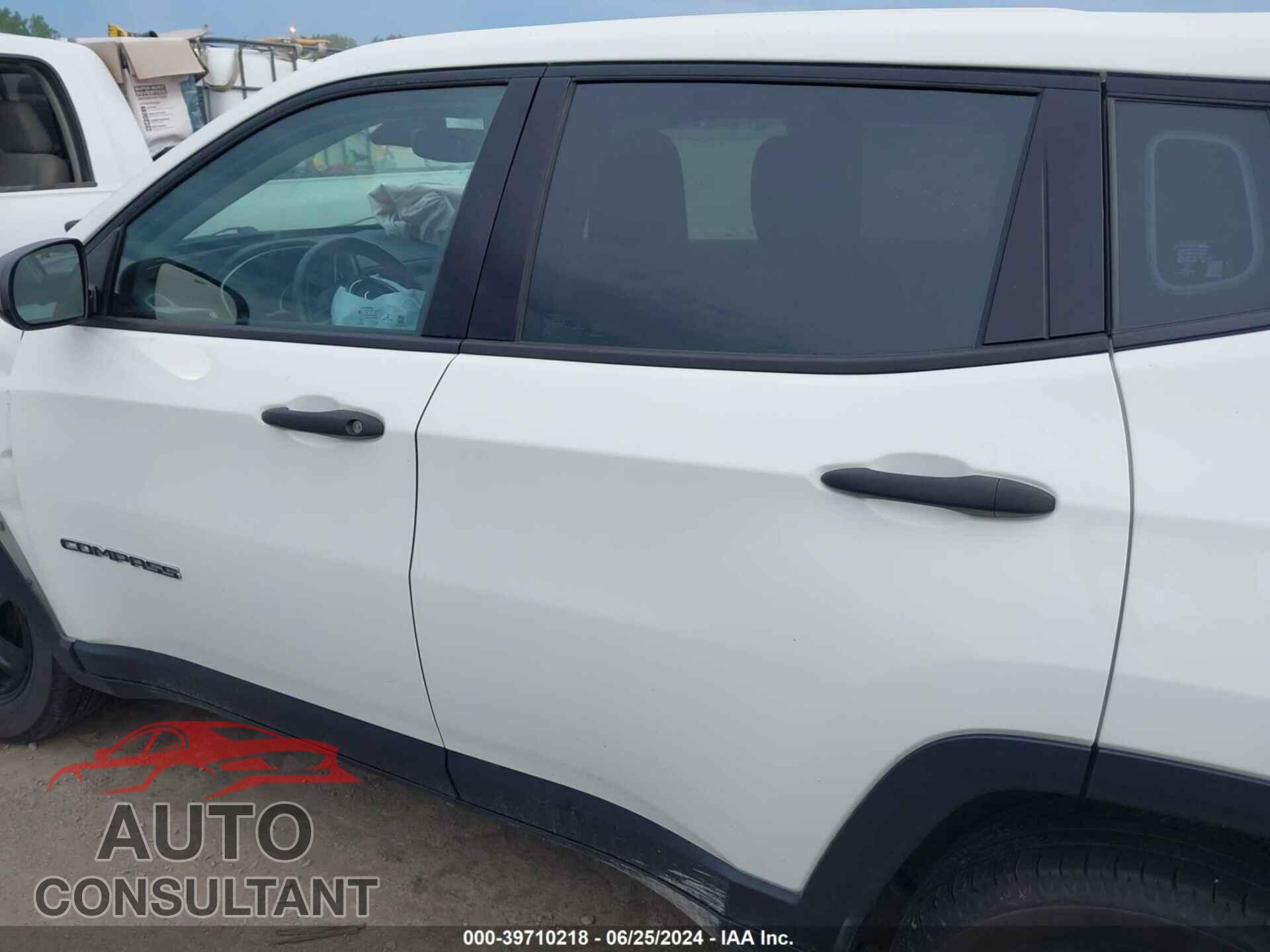 JEEP COMPASS 2019 - 3C4NJDAB5KT844597