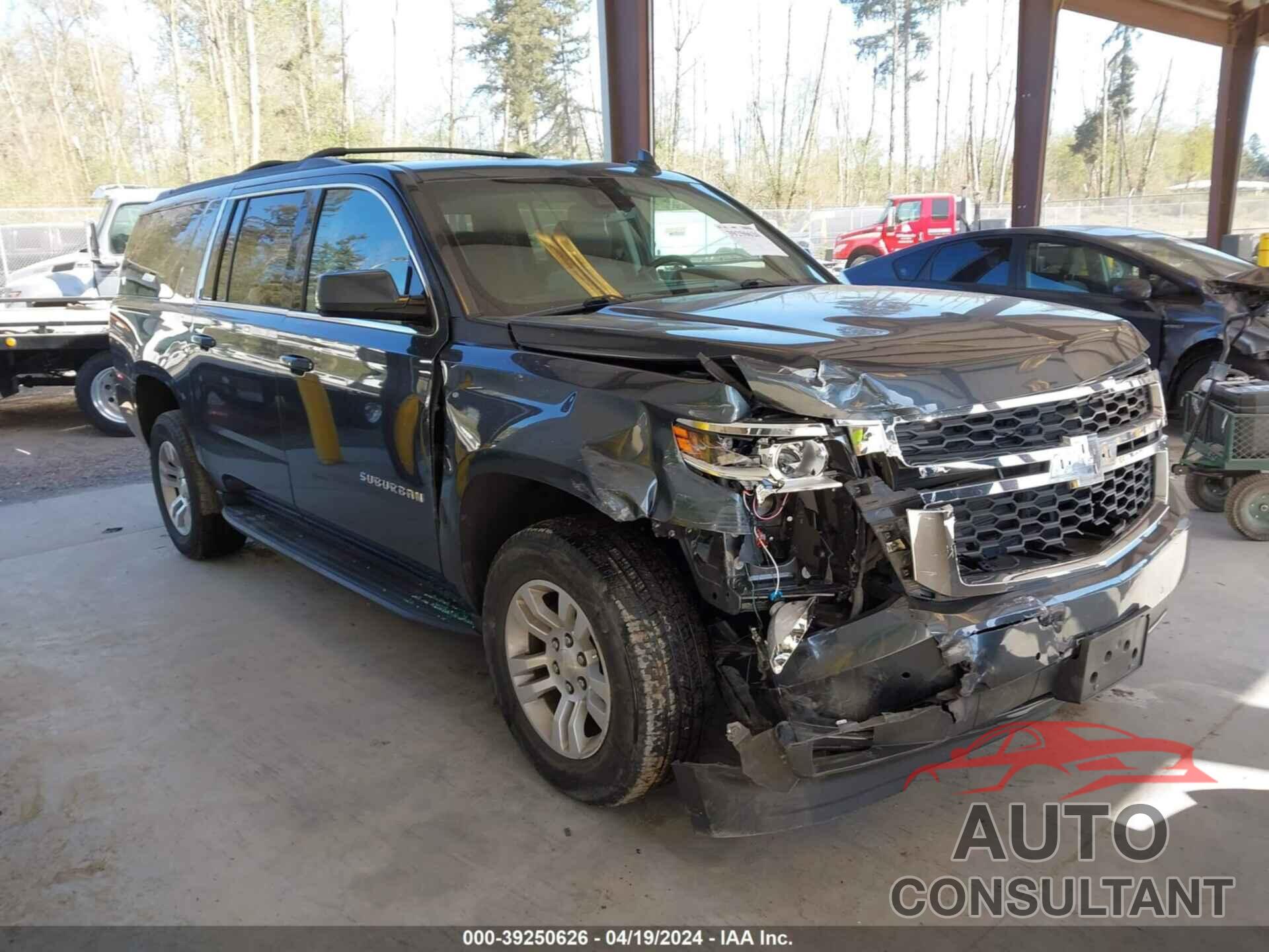 CHEVROLET SUBURBAN 2019 - 1GNSKHKC6KR326920