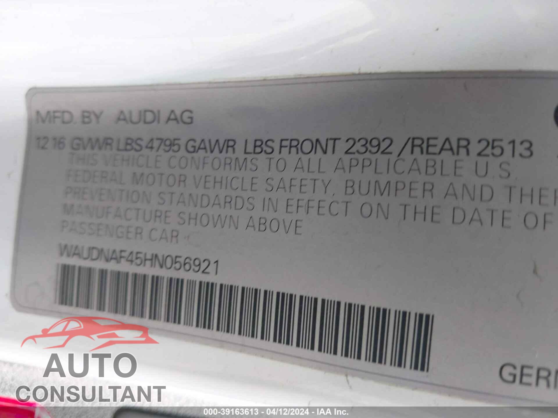 AUDI A4 2017 - WAUDNAF45HN056921