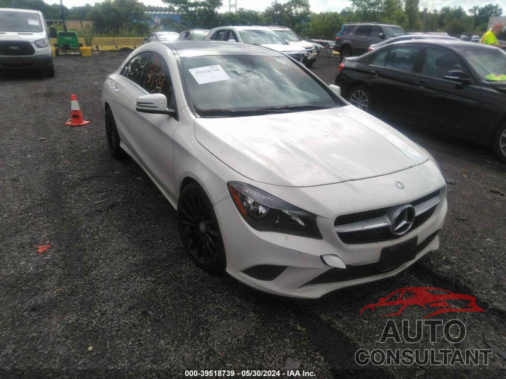 MERCEDES-BENZ CLA 250 2016 - WDDSJ4GB1GN372034