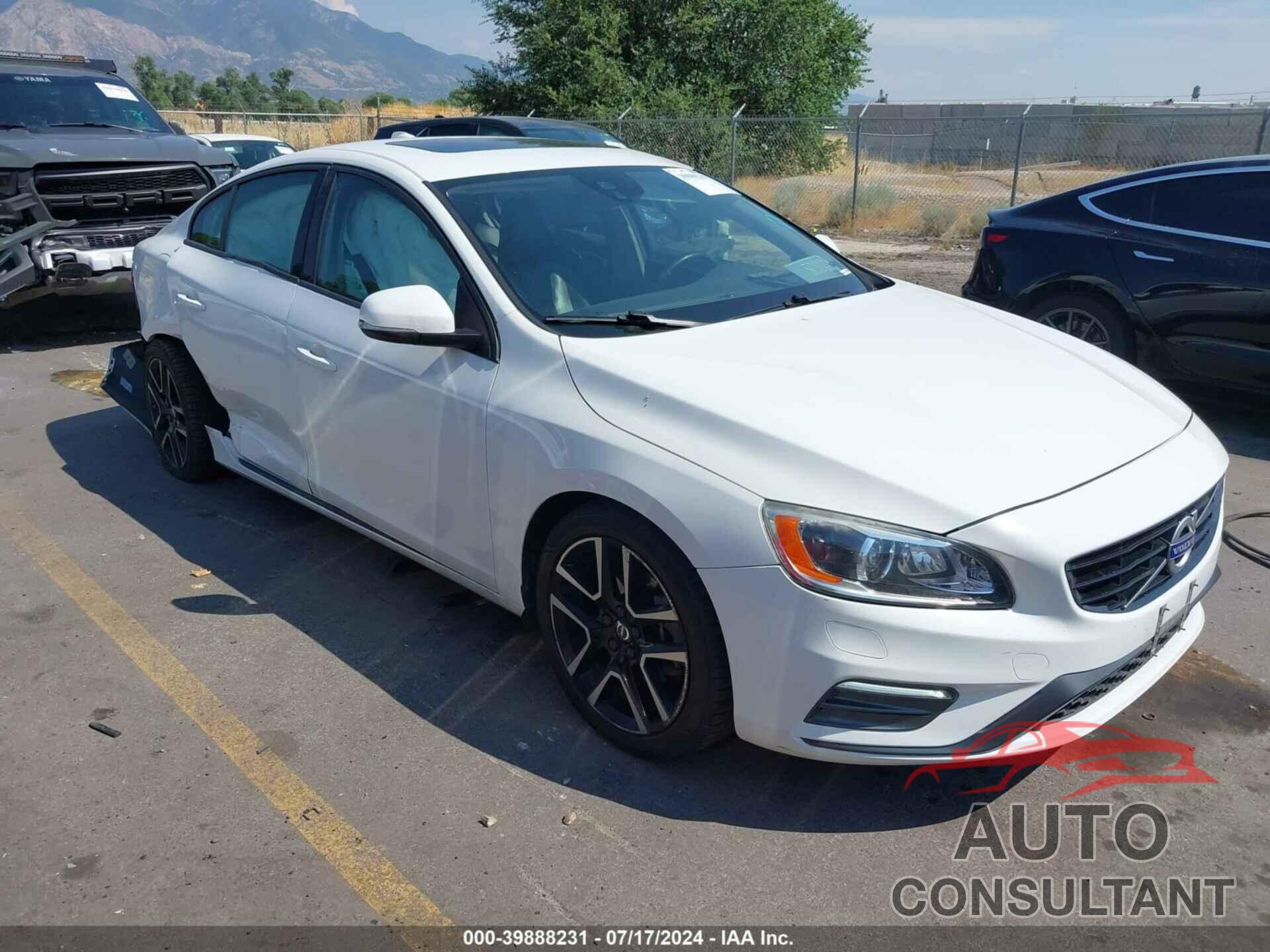 VOLVO S60 2017 - YV126MFL1H2421560