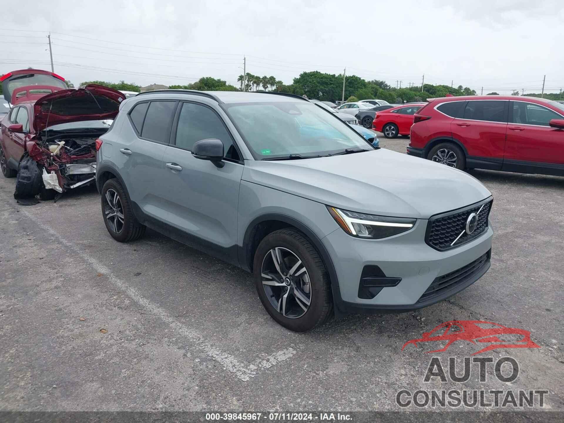 VOLVO XC40 2024 - YV4L12UK9R2222925