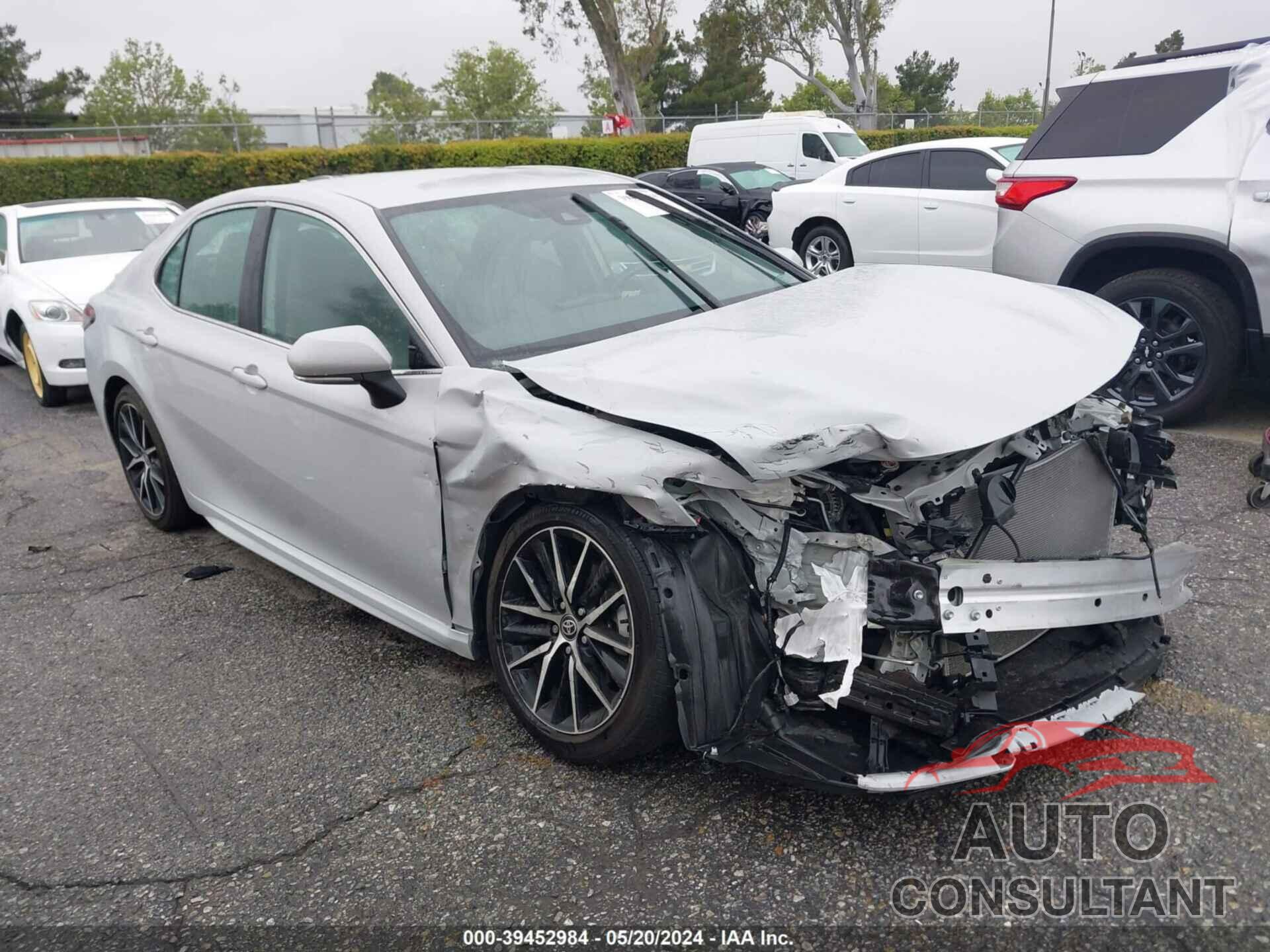 TOYOTA CAMRY 2023 - 4T1G11AK1PU144642