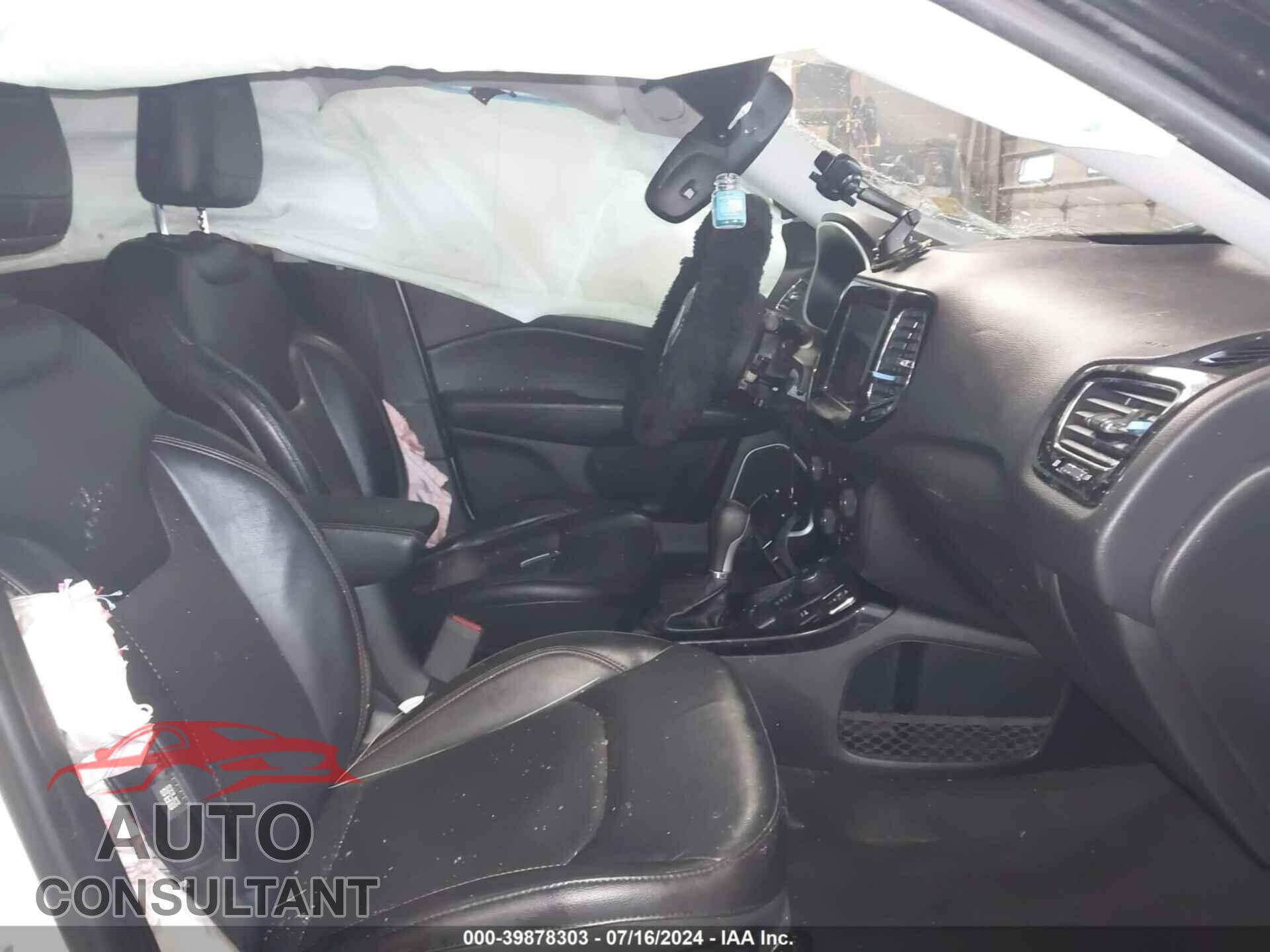 JEEP COMPASS 2018 - 3C4NJDCB7JT336787