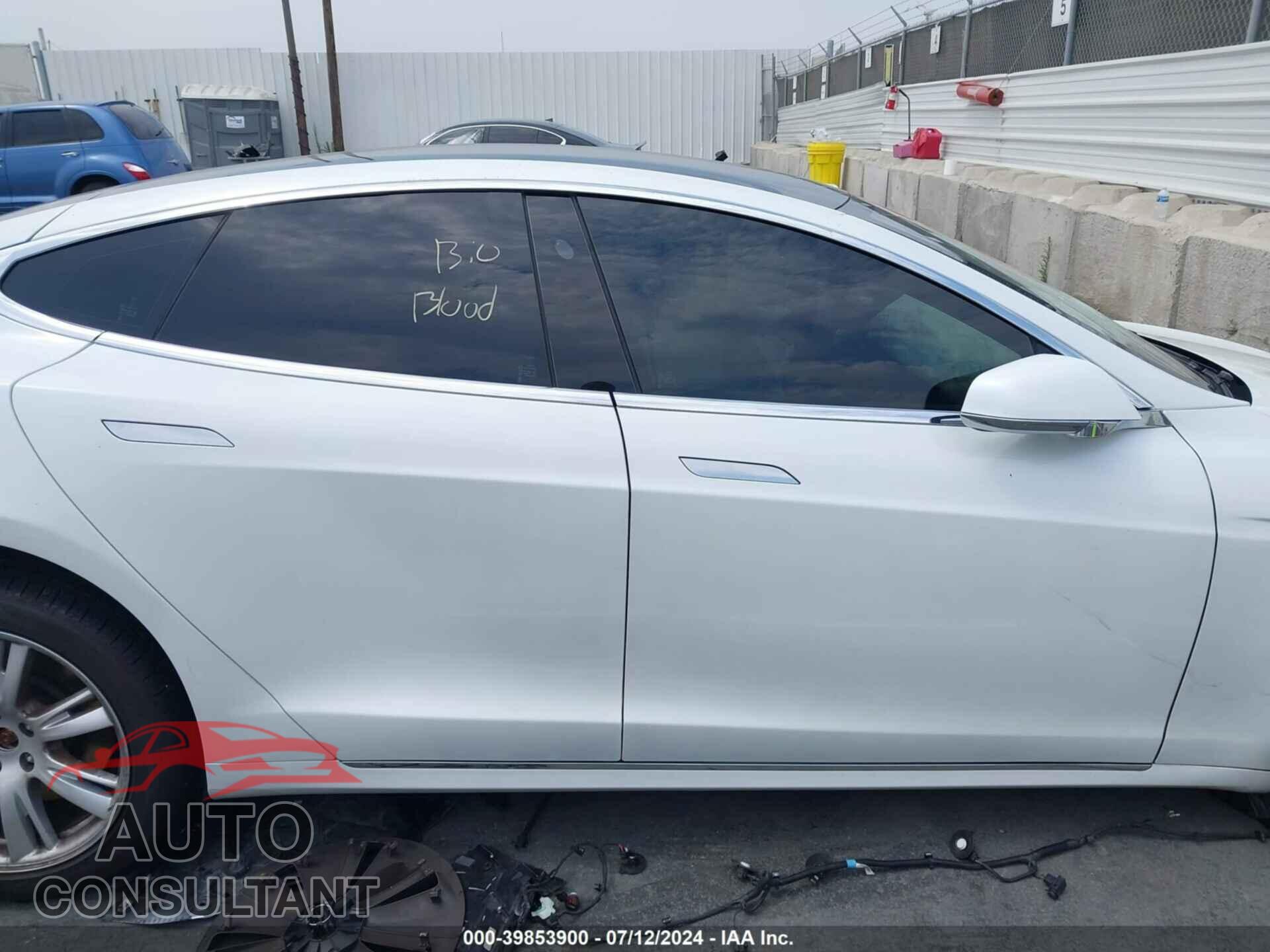 TESLA MODEL S 2020 - 5YJSA1E48LF385403