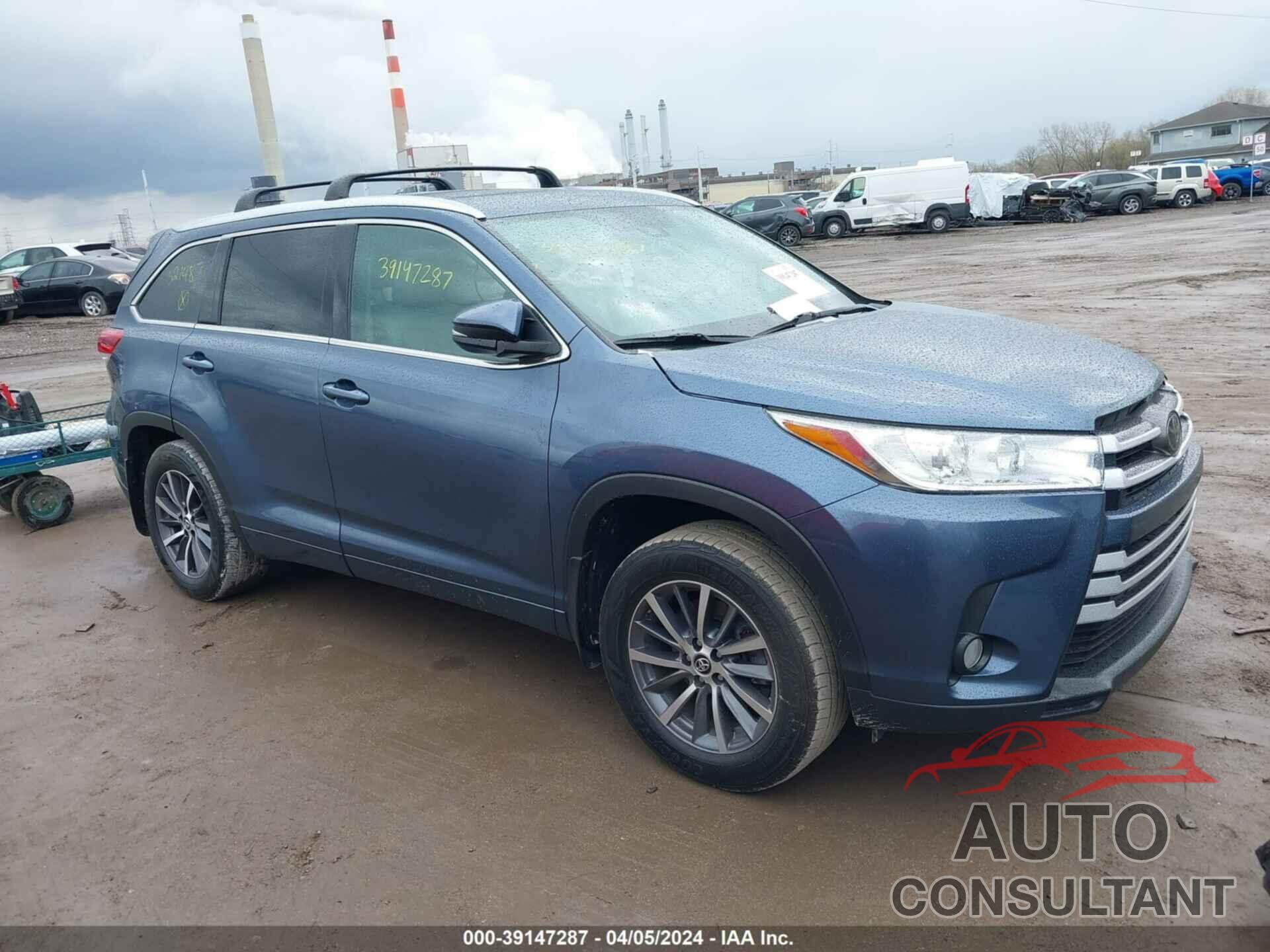 TOYOTA HIGHLANDER 2017 - 5TDJZRFHXHS521487