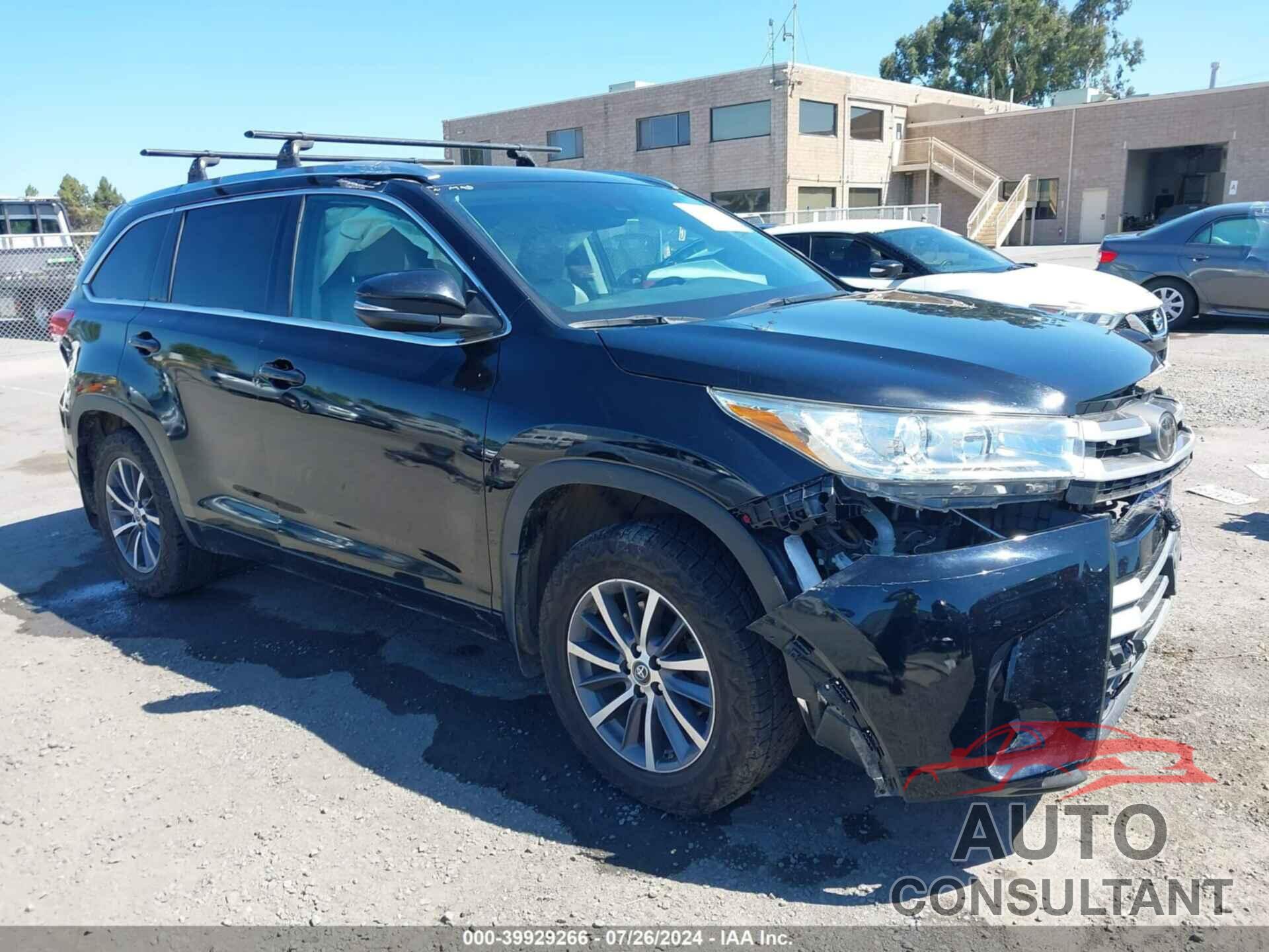 TOYOTA HIGHLANDER 2018 - 5TDJZRFH5JS856890