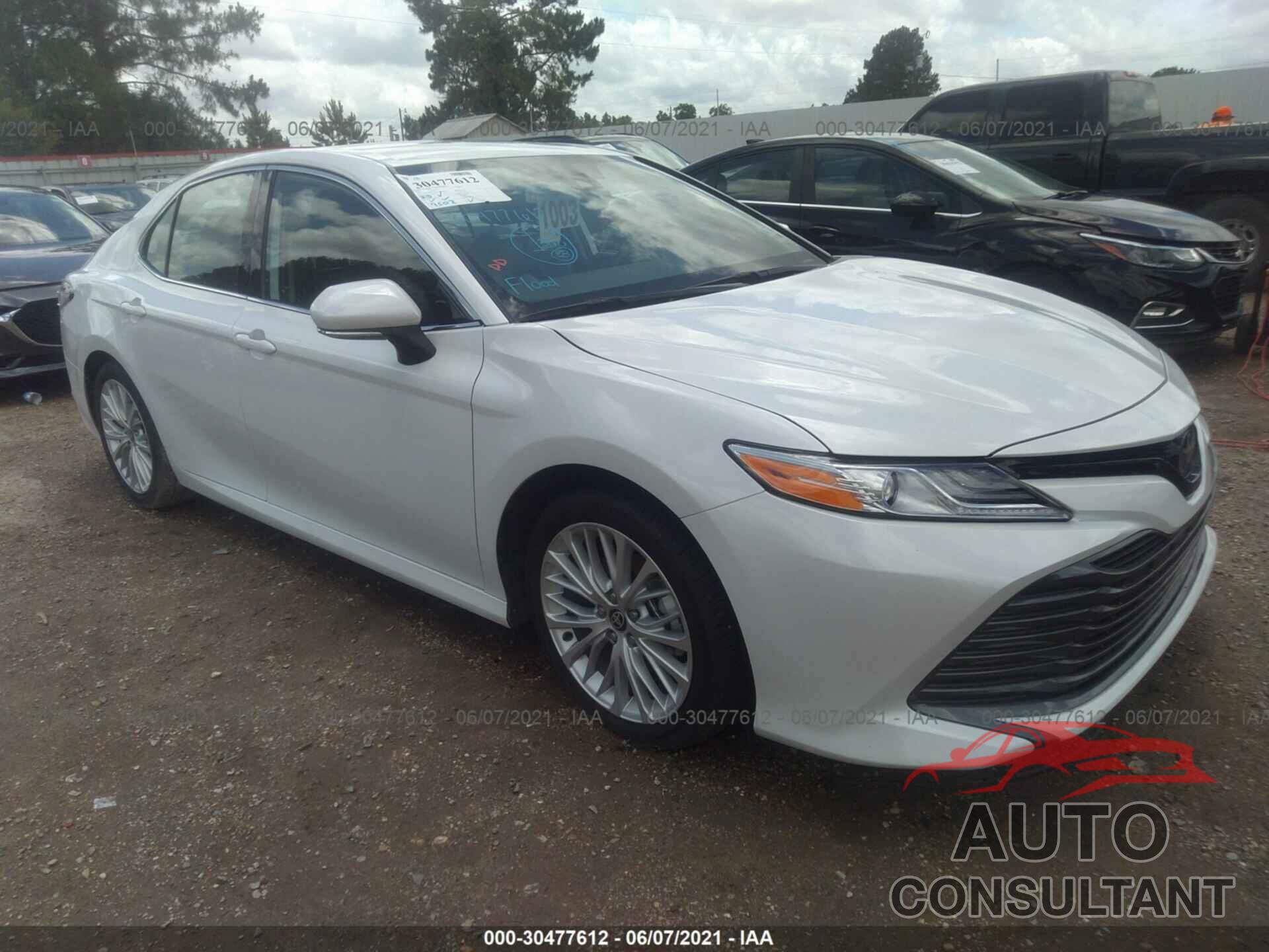 TOYOTA CAMRY 2020 - 4T1F11AK5LU979519