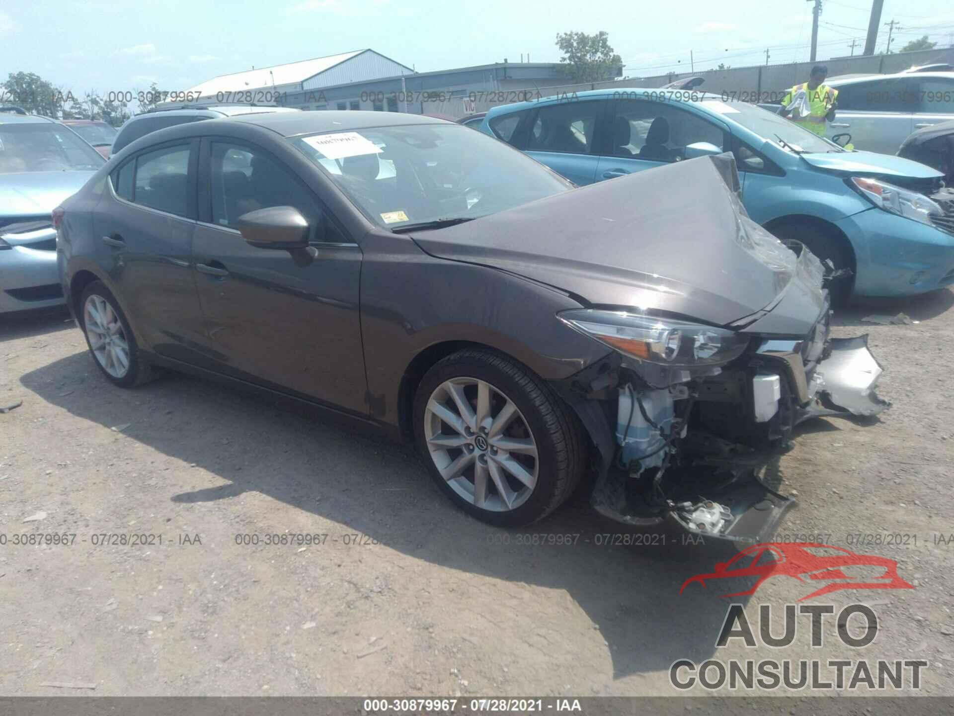 MAZDA MAZDA3 4-DOOR 2017 - JM1BN1V76H1102222