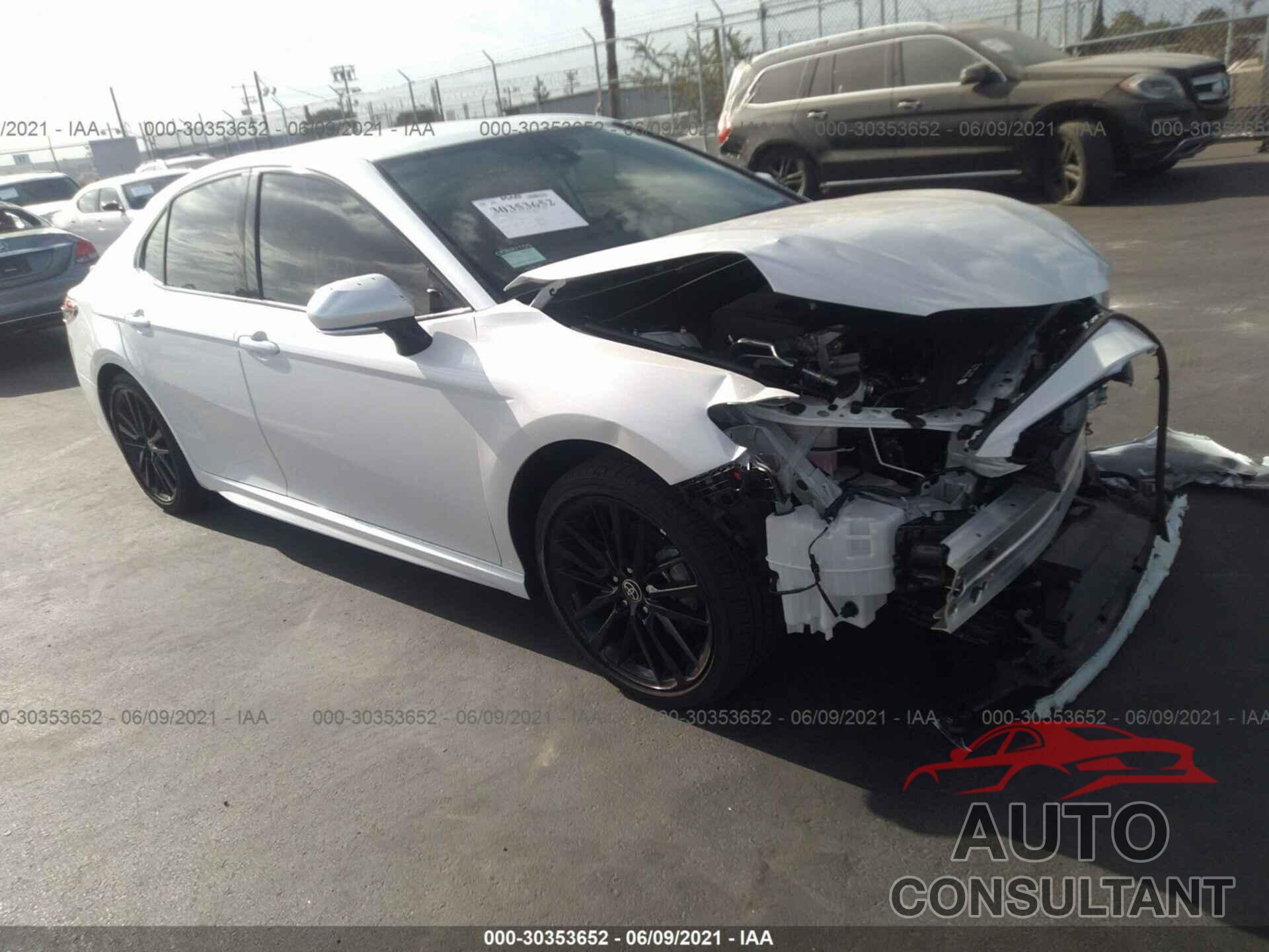 TOYOTA CAMRY 2021 - 4T1K61AK7MU421771