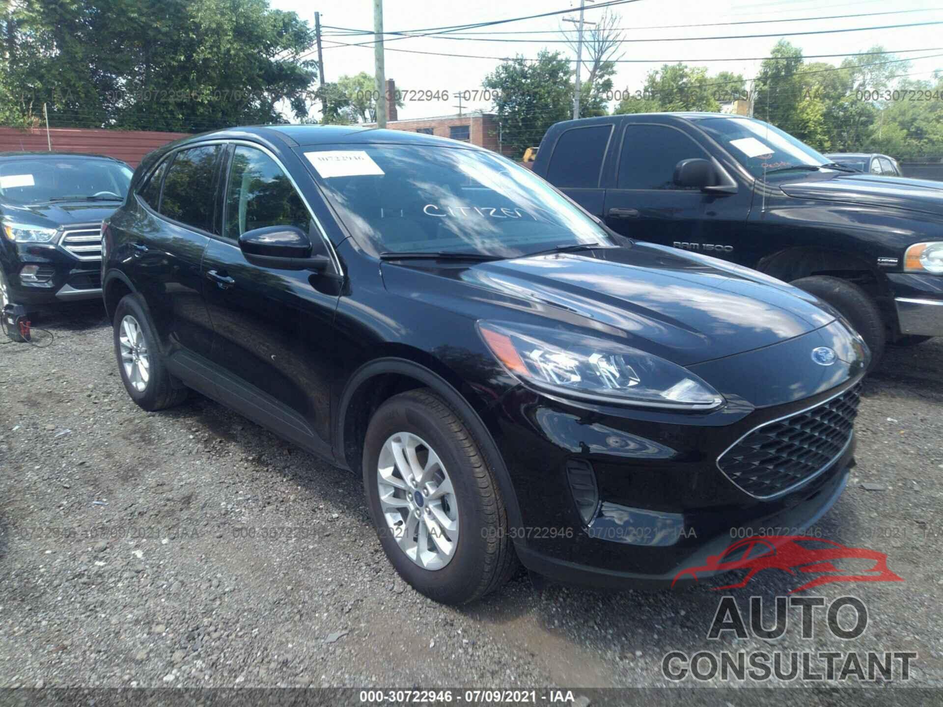 FORD ESCAPE 2021 - 1FMCU9G60MUA10747